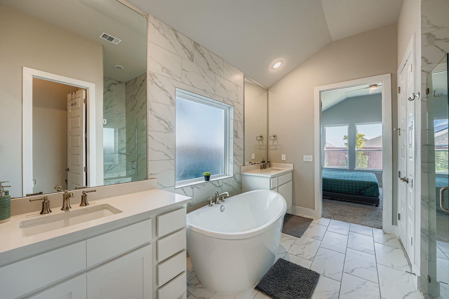 9800 Grapevine Leaf Dr, Manor, TX 78653