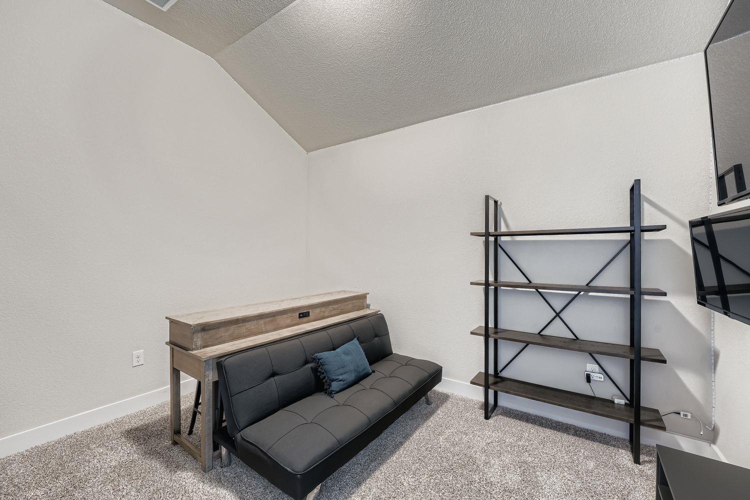 9800 Grapevine Leaf Dr, Manor, TX 78653