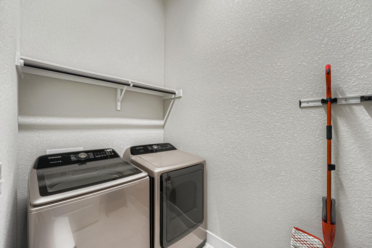 9800 Grapevine Leaf Dr, Manor, TX 78653