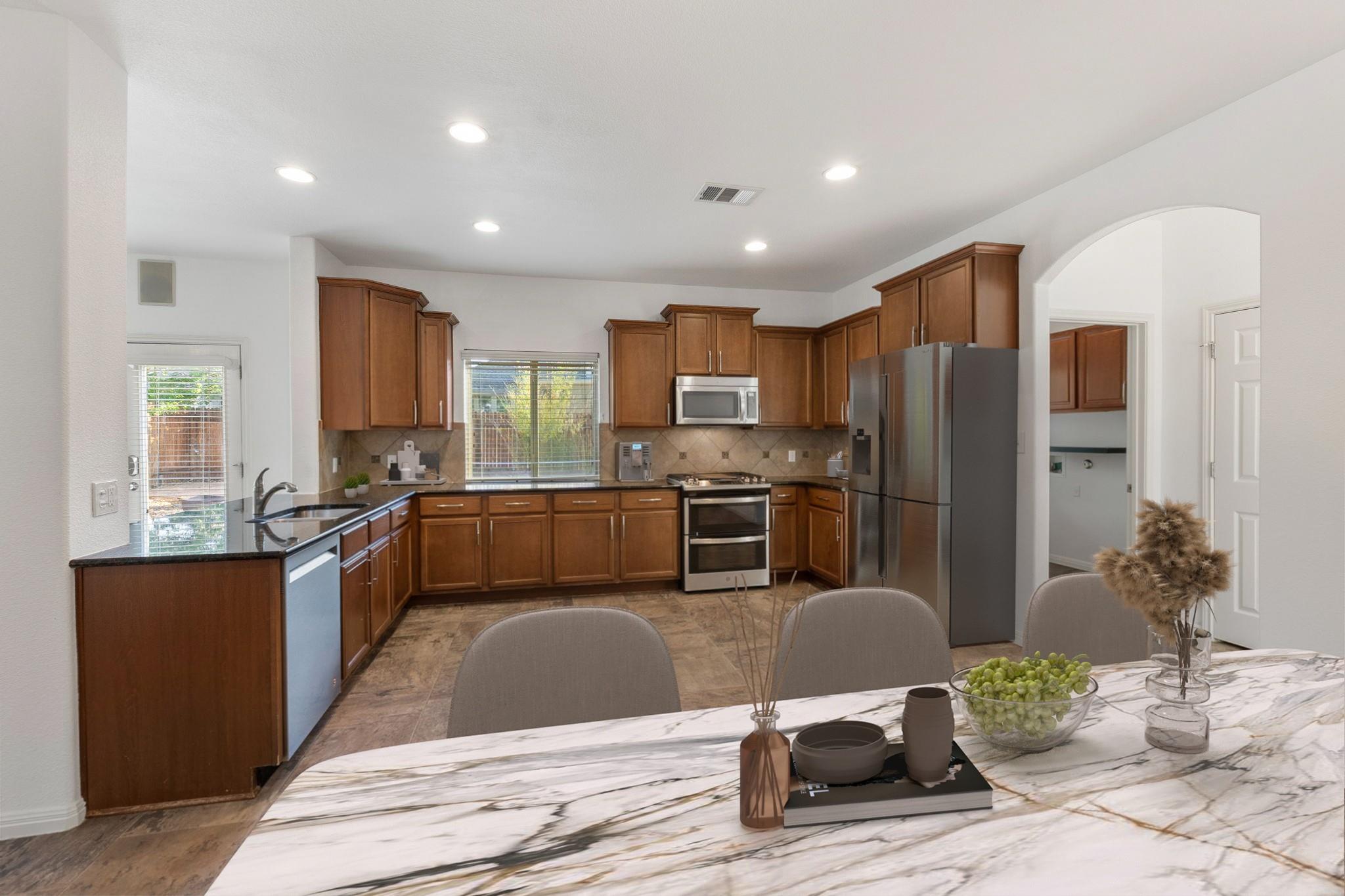 116 Silkstone St, Hutto, TX 78634