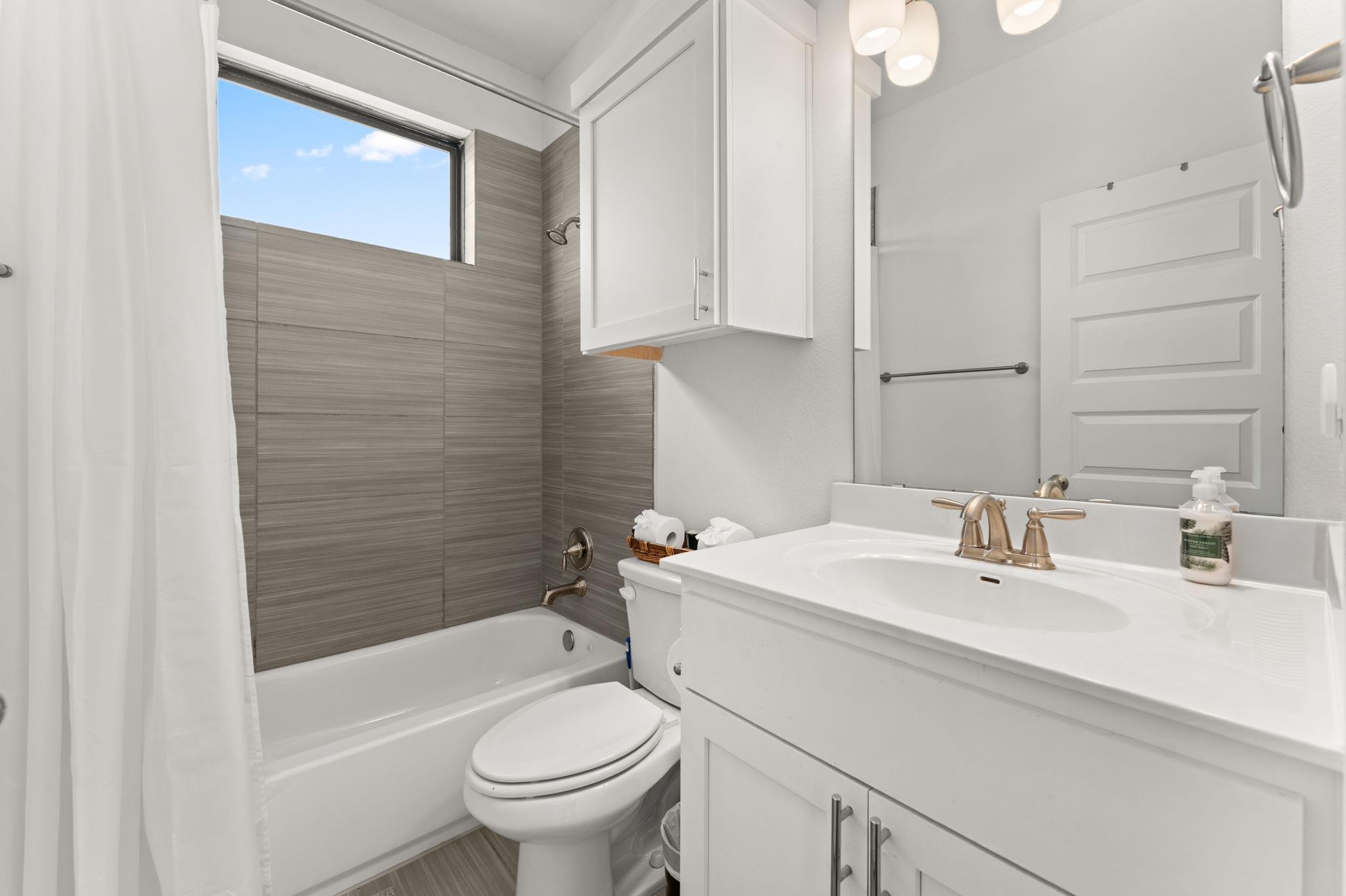 6409 Berkman Dr # 9, Austin, TX 78723