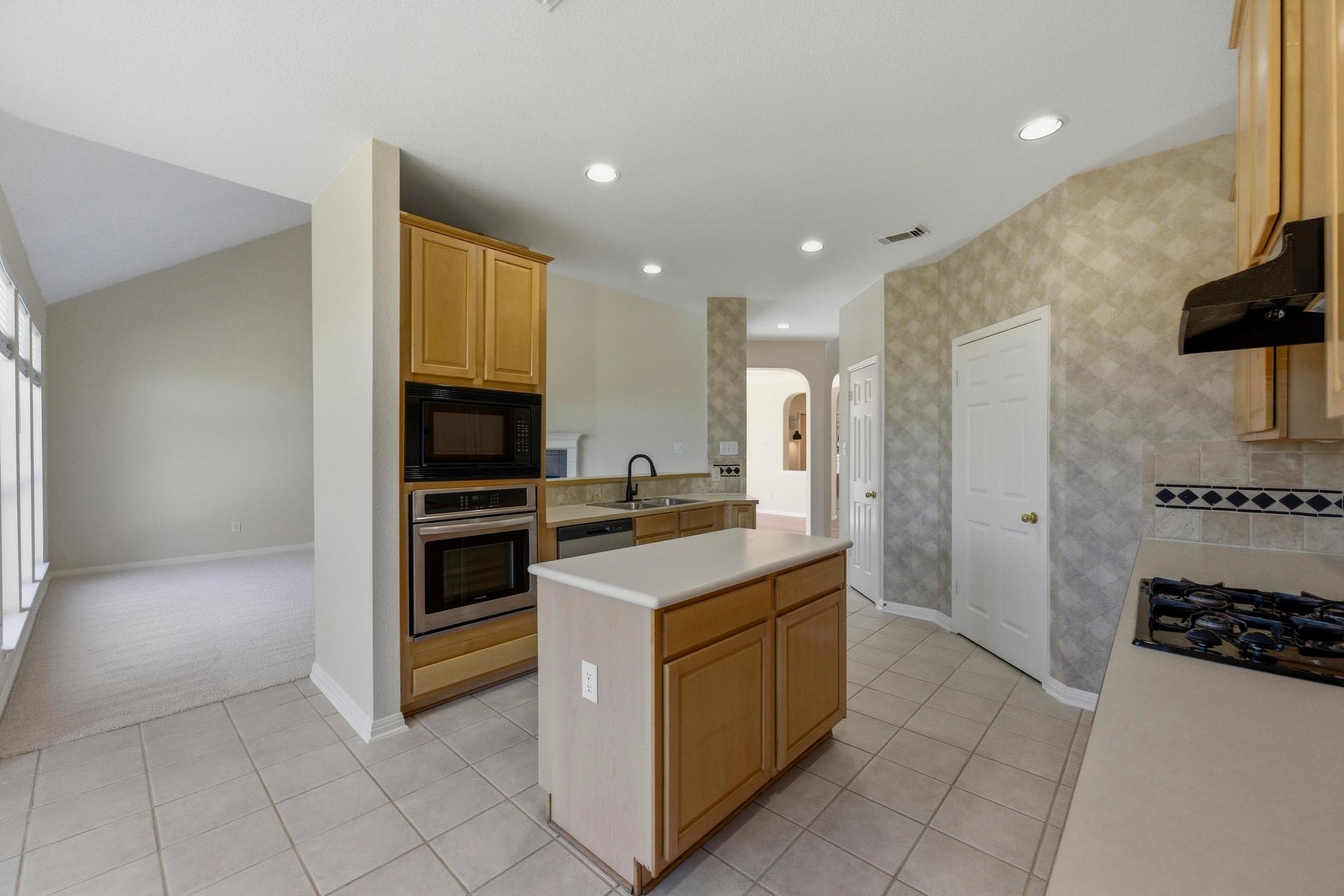 9001 Full Moon Cv, Round Rock, TX 78681