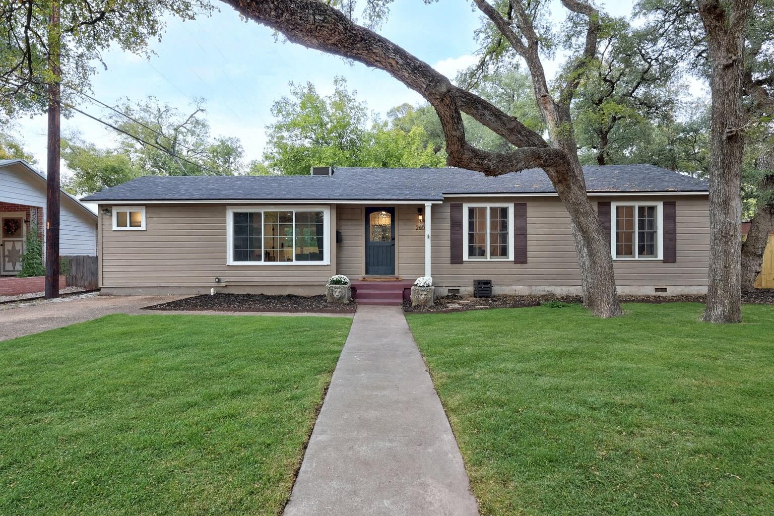 2604 W 49 1/2 St, Austin, TX 78731