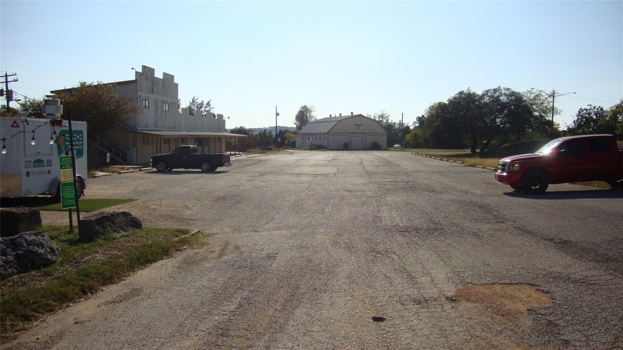 13904 & 13902 Saskatchewan Dr, Austin, TX 78734