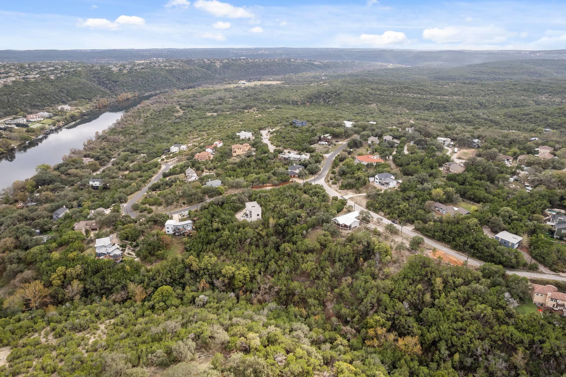 13904 & 13902 Saskatchewan Dr, Austin, TX 78734