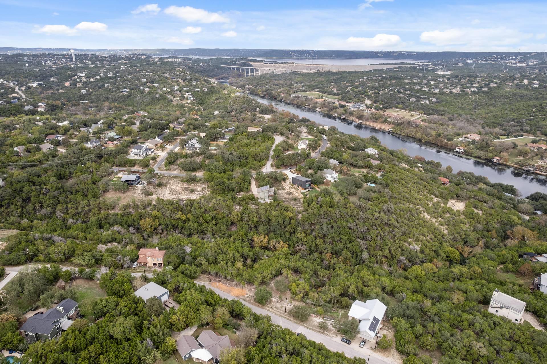 13904 & 13902 Saskatchewan Dr, Austin, TX 78734