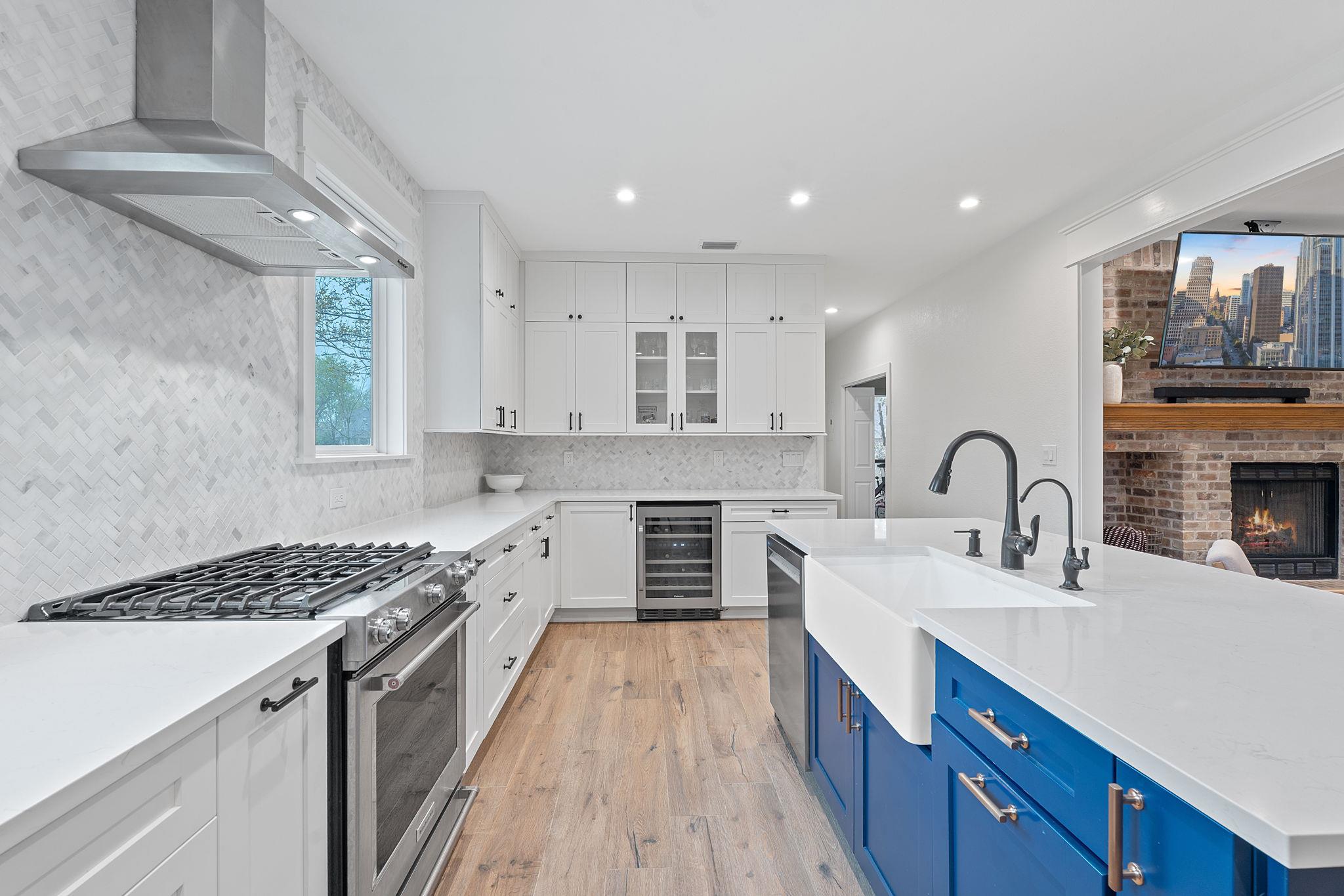 3300 Lost Oasis Holw, Austin, TX 78739