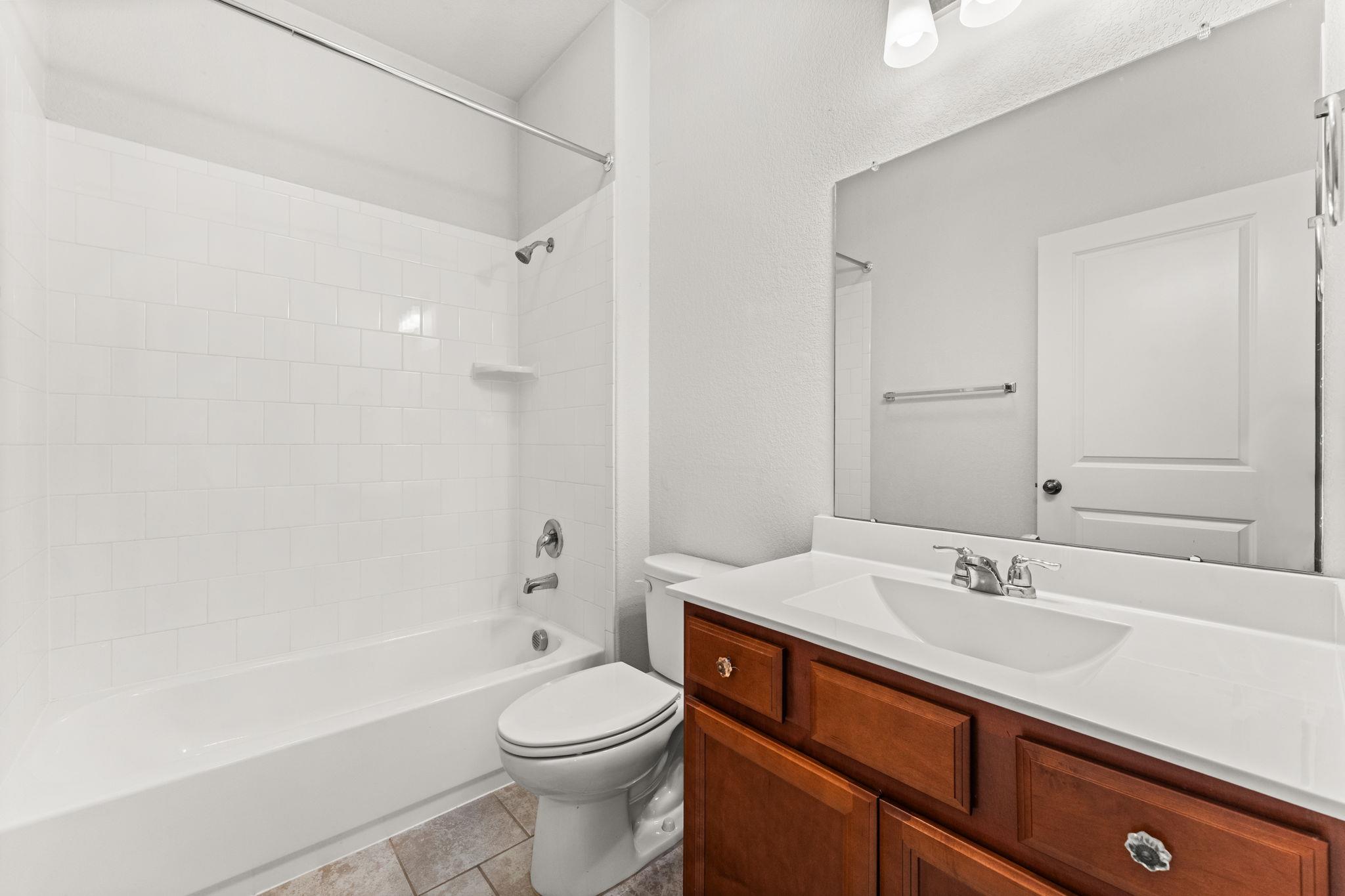 489 Bridgestone Way, Buda, TX 78610