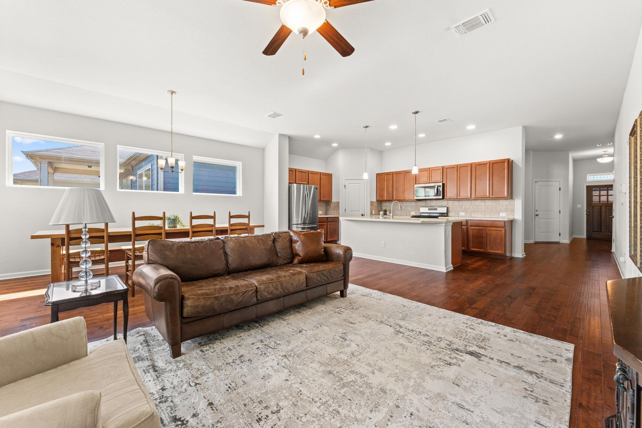 489 Bridgestone Way, Buda, TX 78610