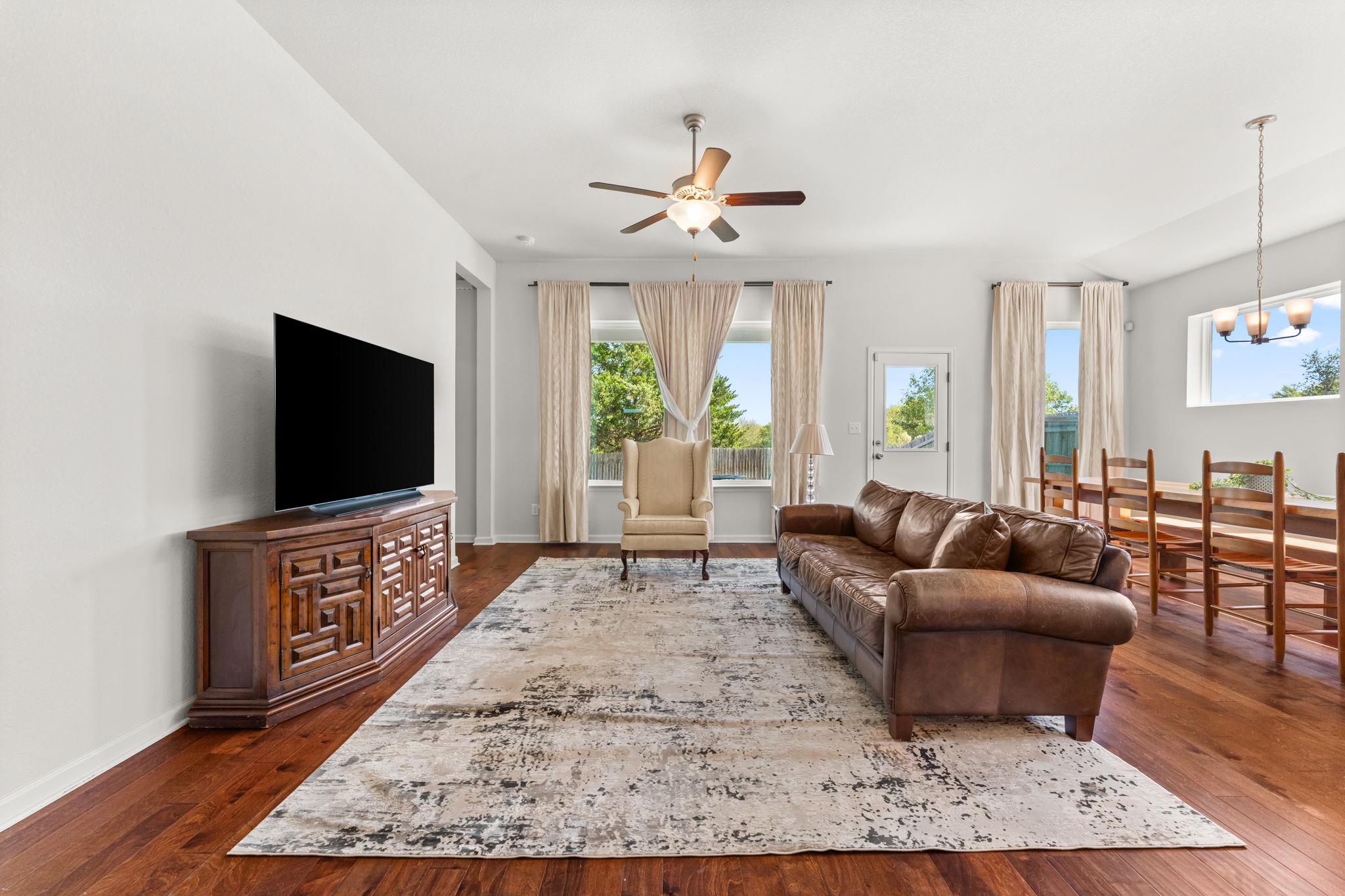 489 Bridgestone Way, Buda, TX 78610