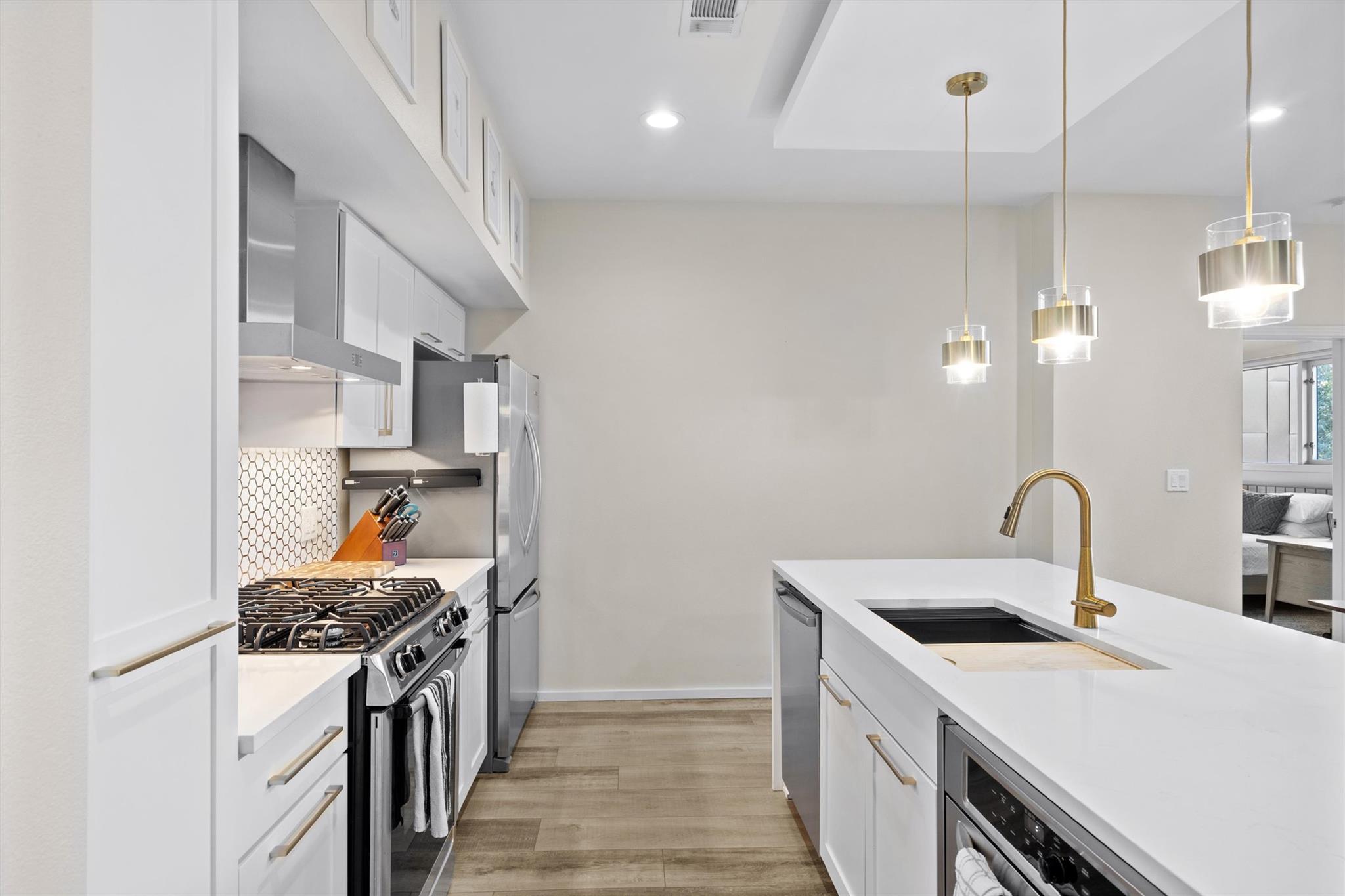 1600 Barton Springs Rd # 4205, Austin, TX 78704