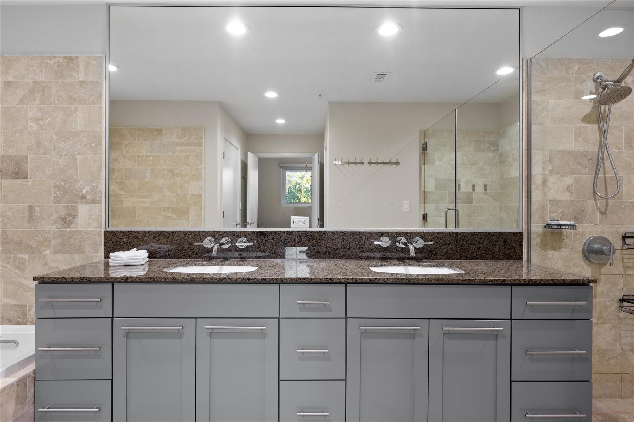 1600 Barton Springs Rd # 4205, Austin, TX 78704