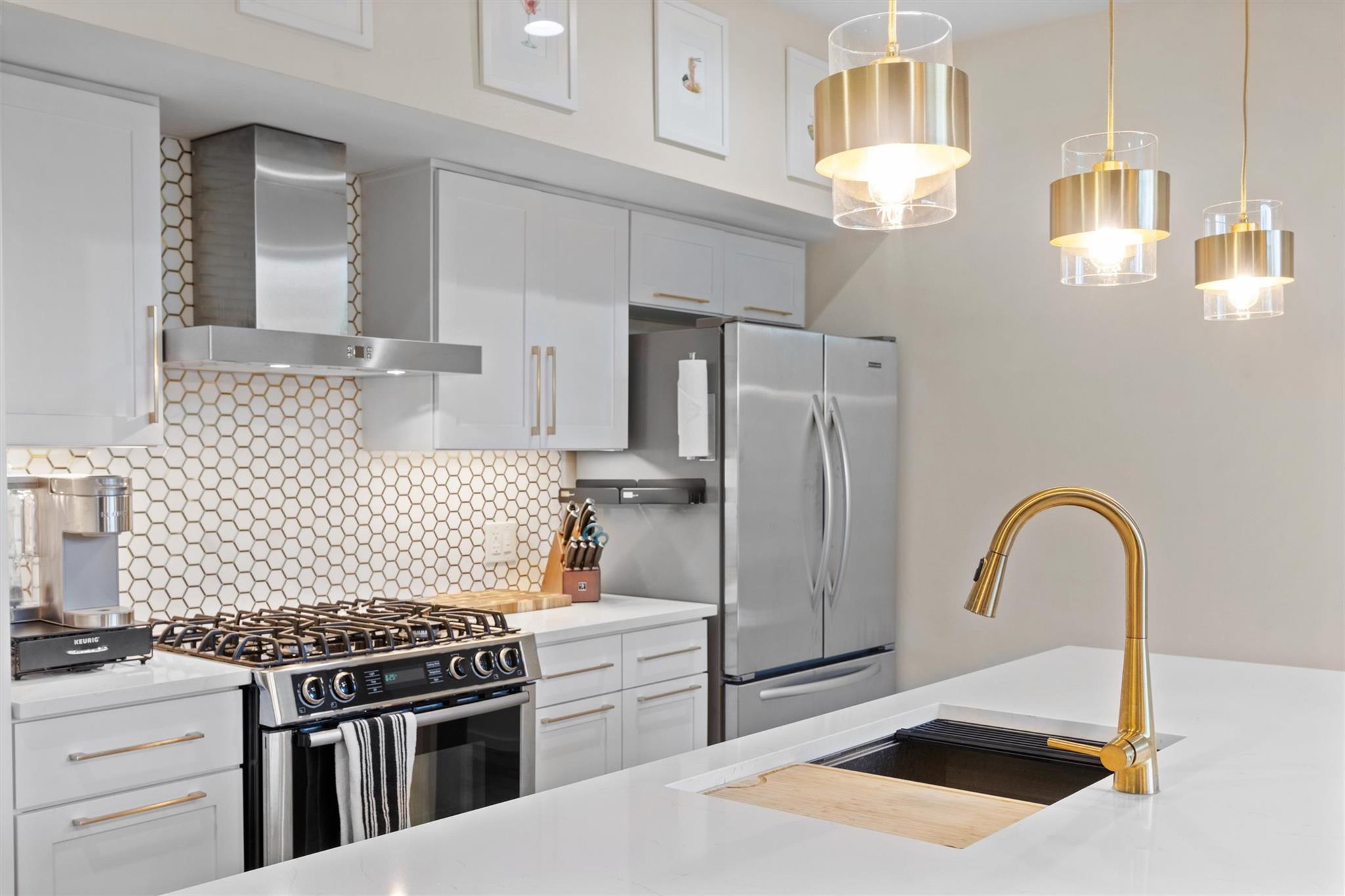 1600 Barton Springs Rd # 4205, Austin, TX 78704