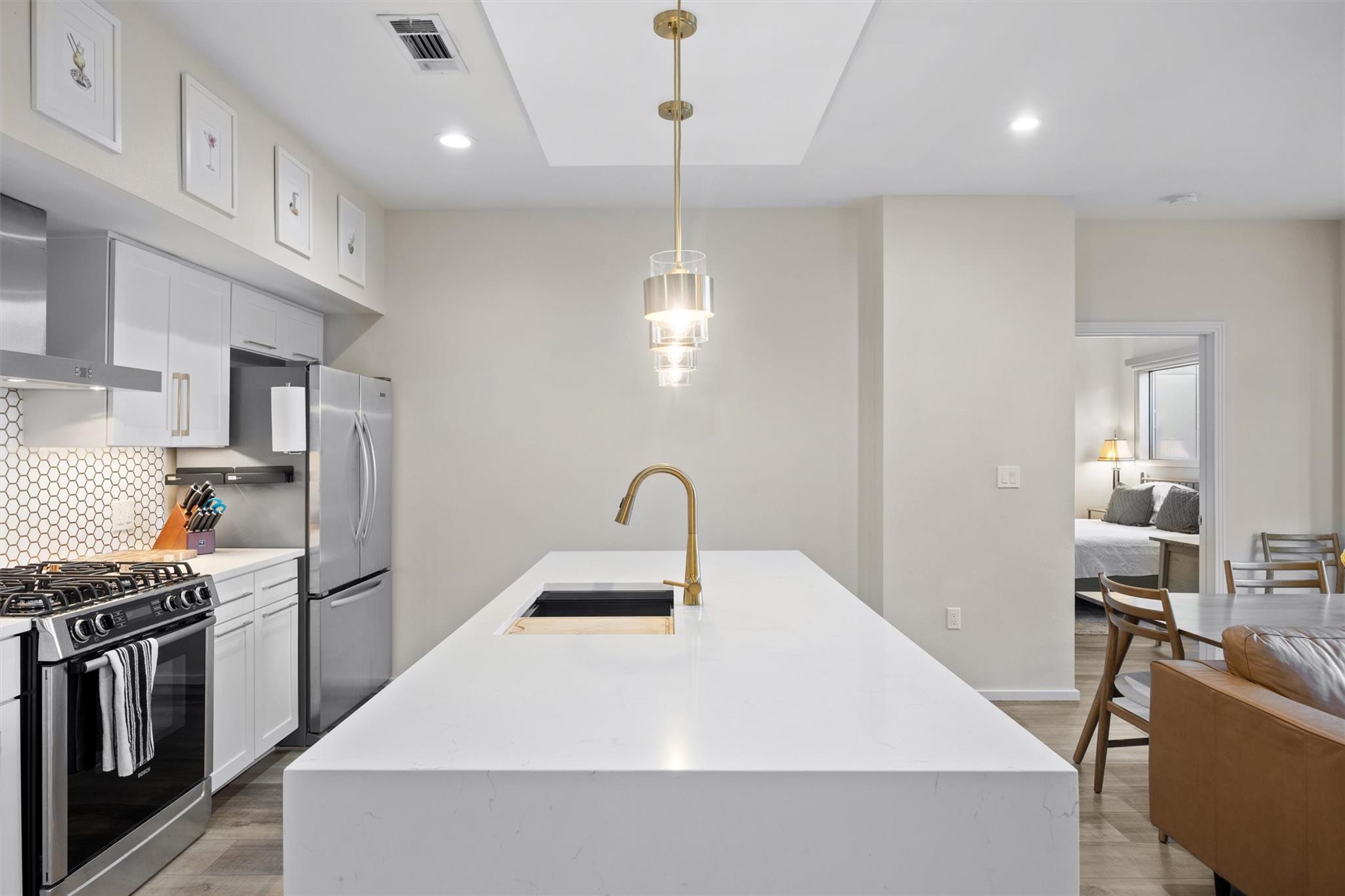 1600 Barton Springs Rd # 4205, Austin, TX 78704