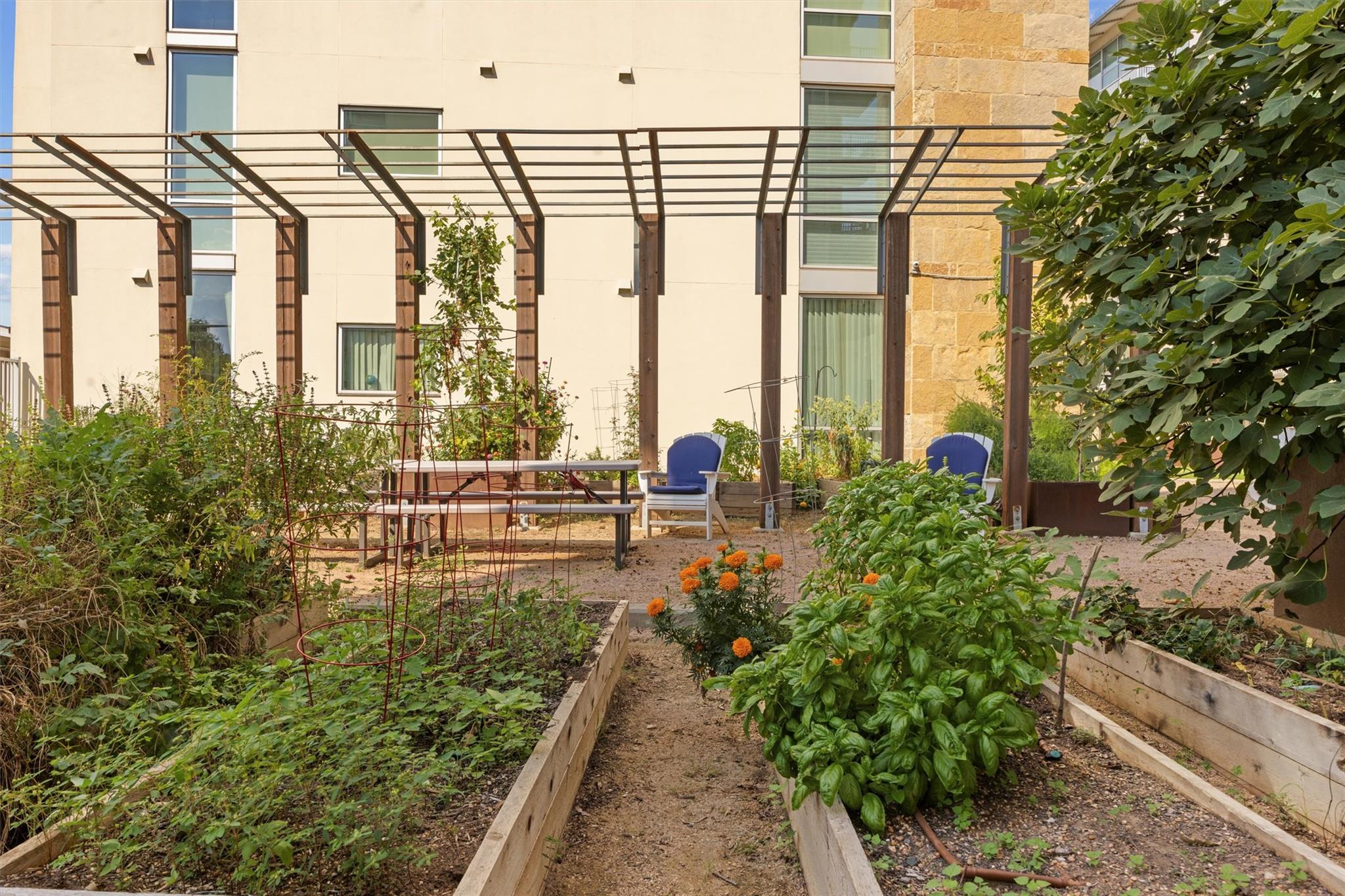 1600 Barton Springs Rd # 4205, Austin, TX 78704