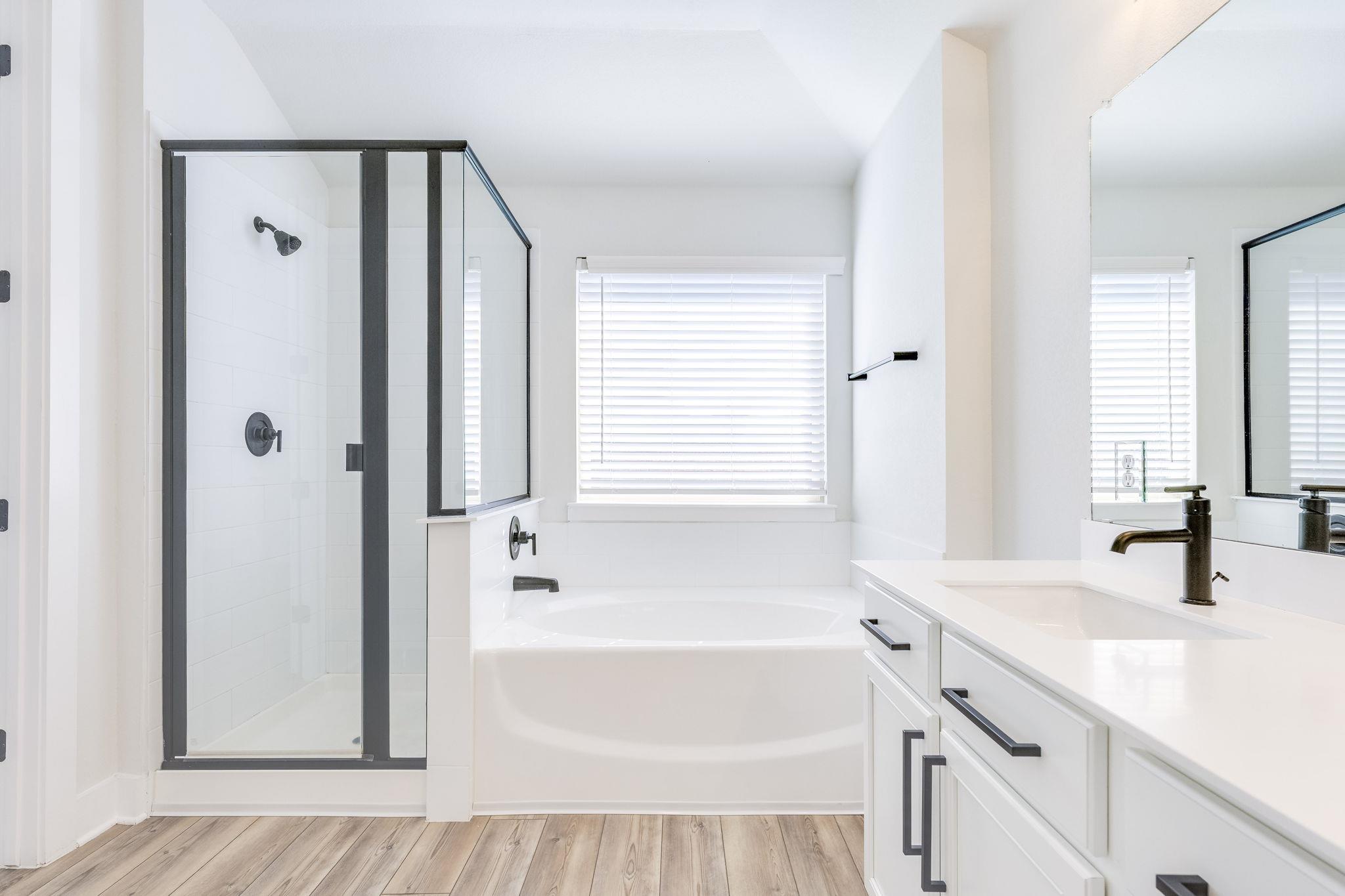 122 Biscayne Bay Bnd, Kyle, TX 78640