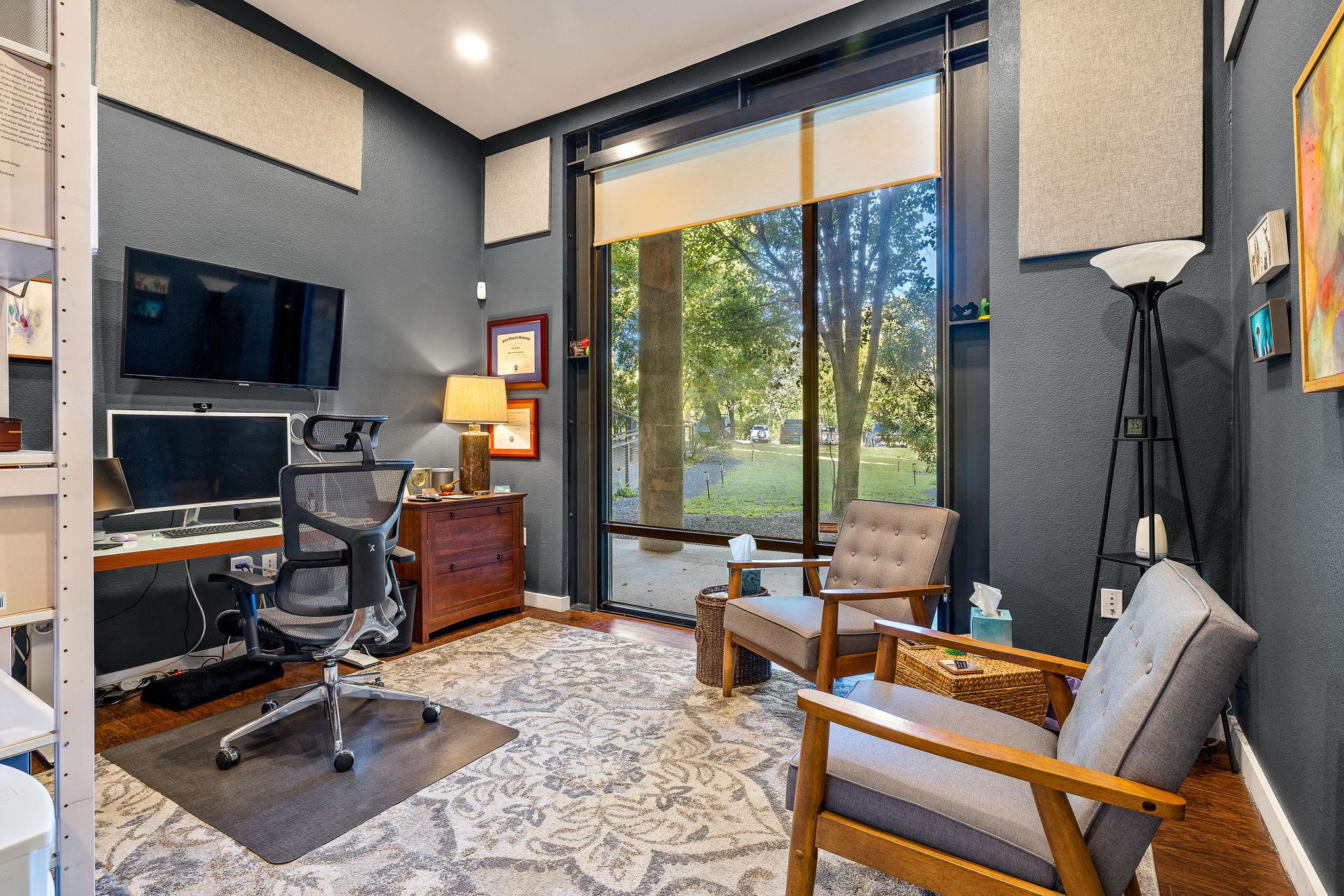 2525 S Lamar Blvd # 12, Austin, TX 78704