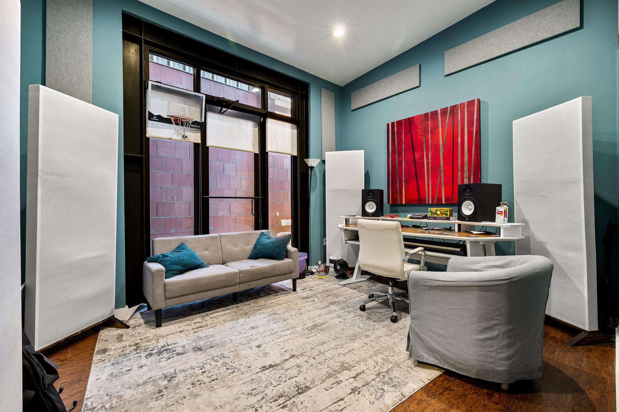 2525 S Lamar Blvd # 12, Austin, TX 78704