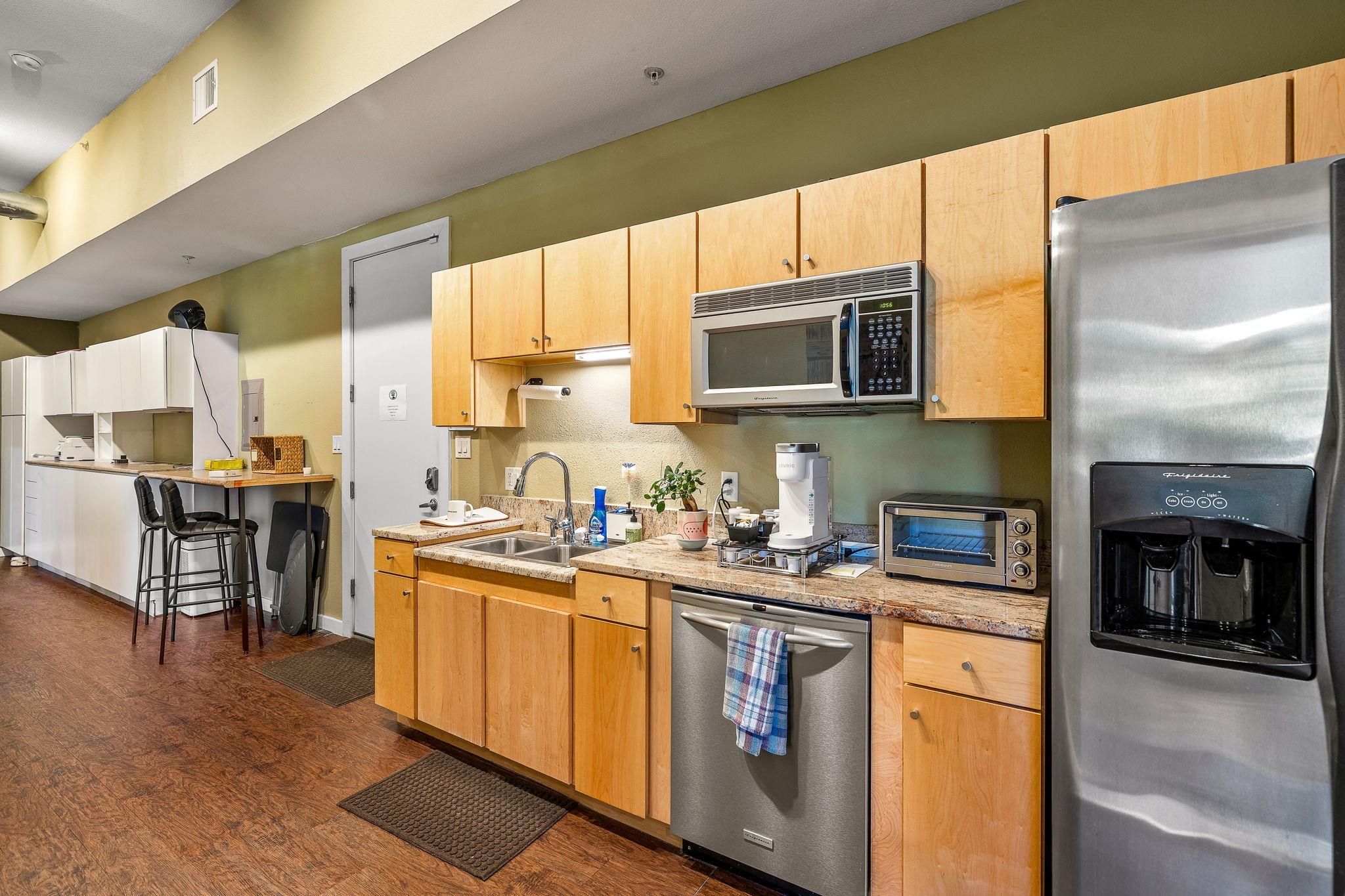 2525 S Lamar Blvd # 12, Austin, TX 78704