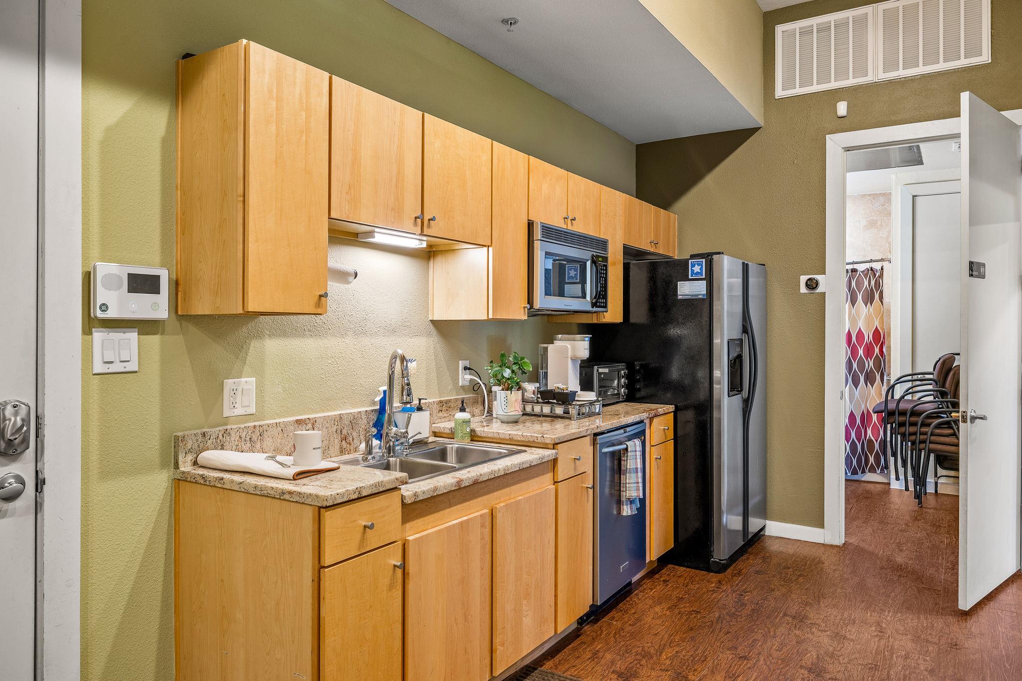 2525 S Lamar Blvd # 12, Austin, TX 78704