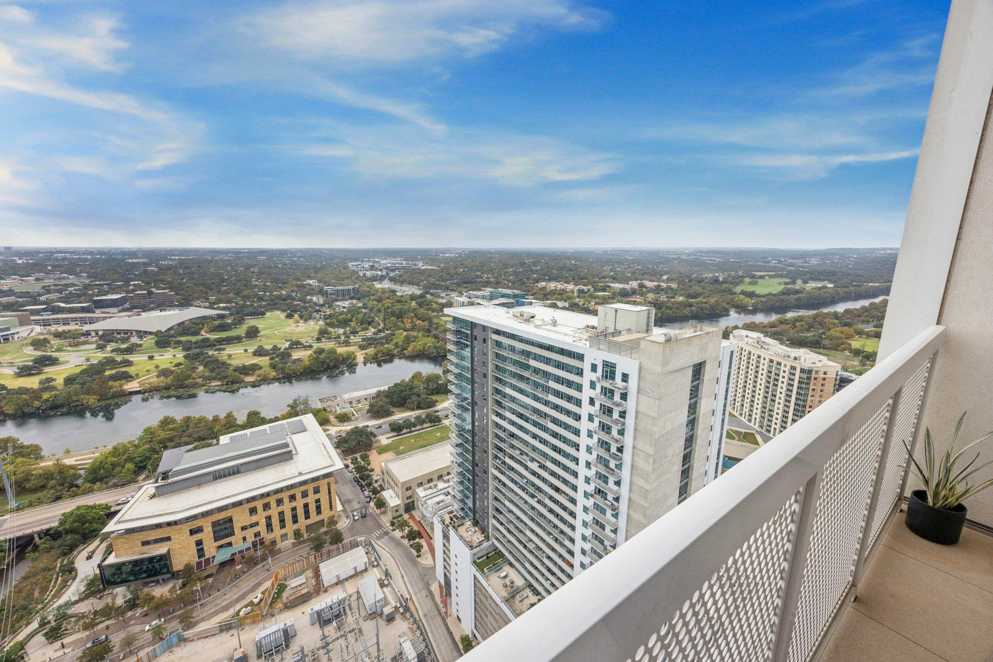 301 West Ave # 3506, Austin, TX 78701