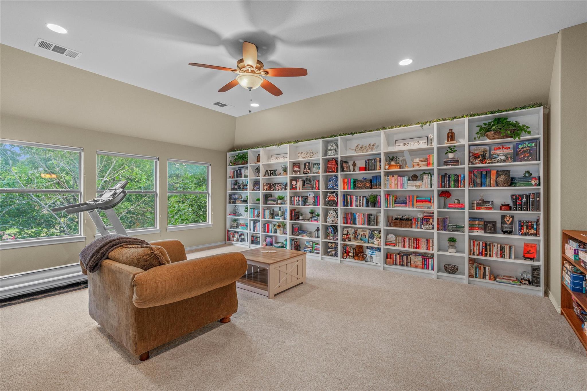 7505 Roaring Springs Dr, Austin, TX 78736