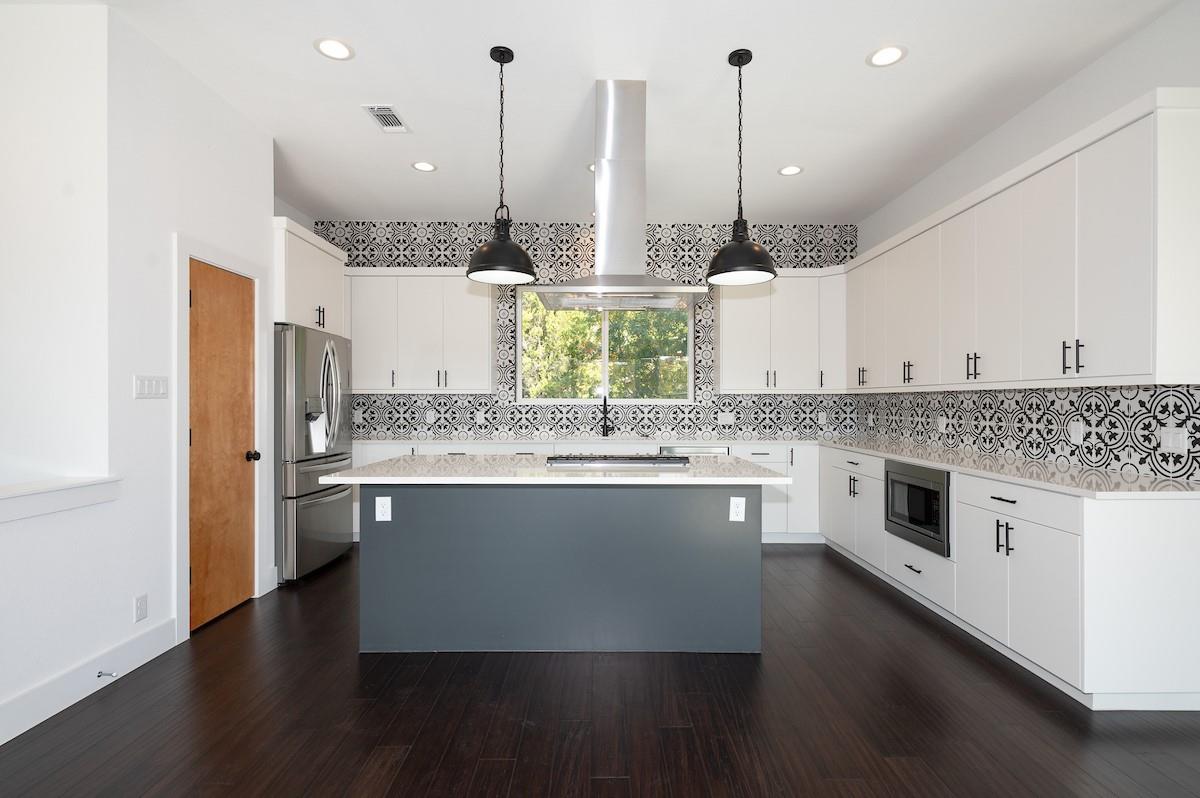 2650 Crazyhorse Pass, Austin, TX 78734