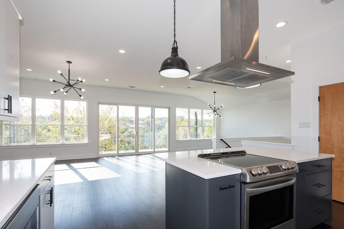 2650 Crazyhorse Pass, Austin, TX 78734