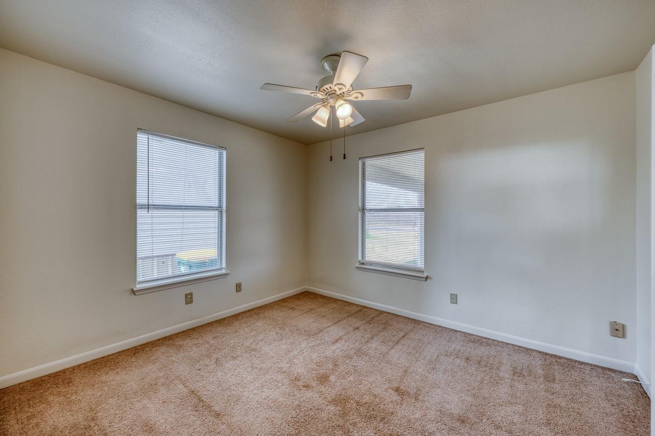 301 S Avenue S, Marble Falls, TX 78654