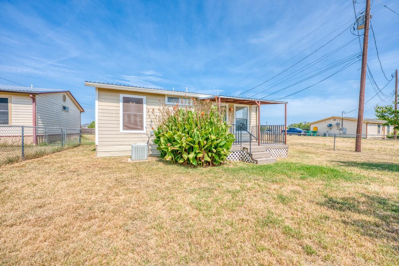 301 S Avenue S, Marble Falls, TX 78654