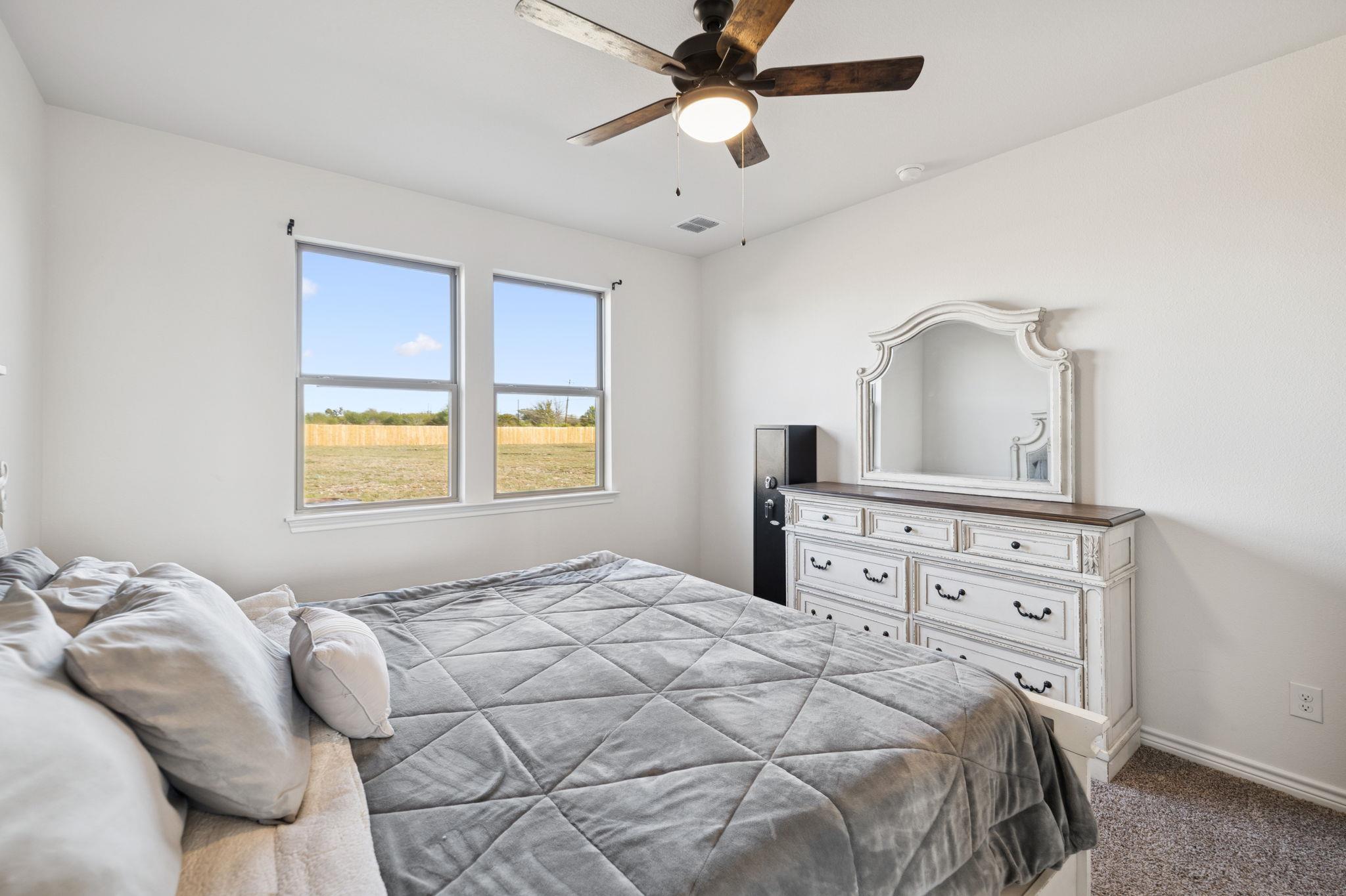 108 Santa Teresa Rd, Kyle, TX 78640