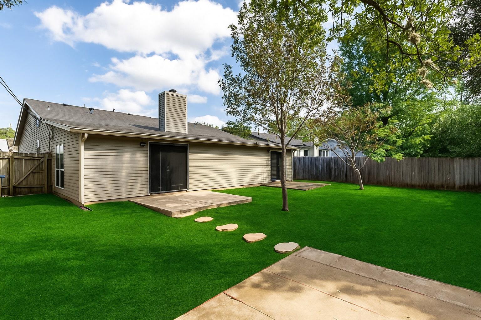 5507 Porsche Ln, Austin, TX 78749