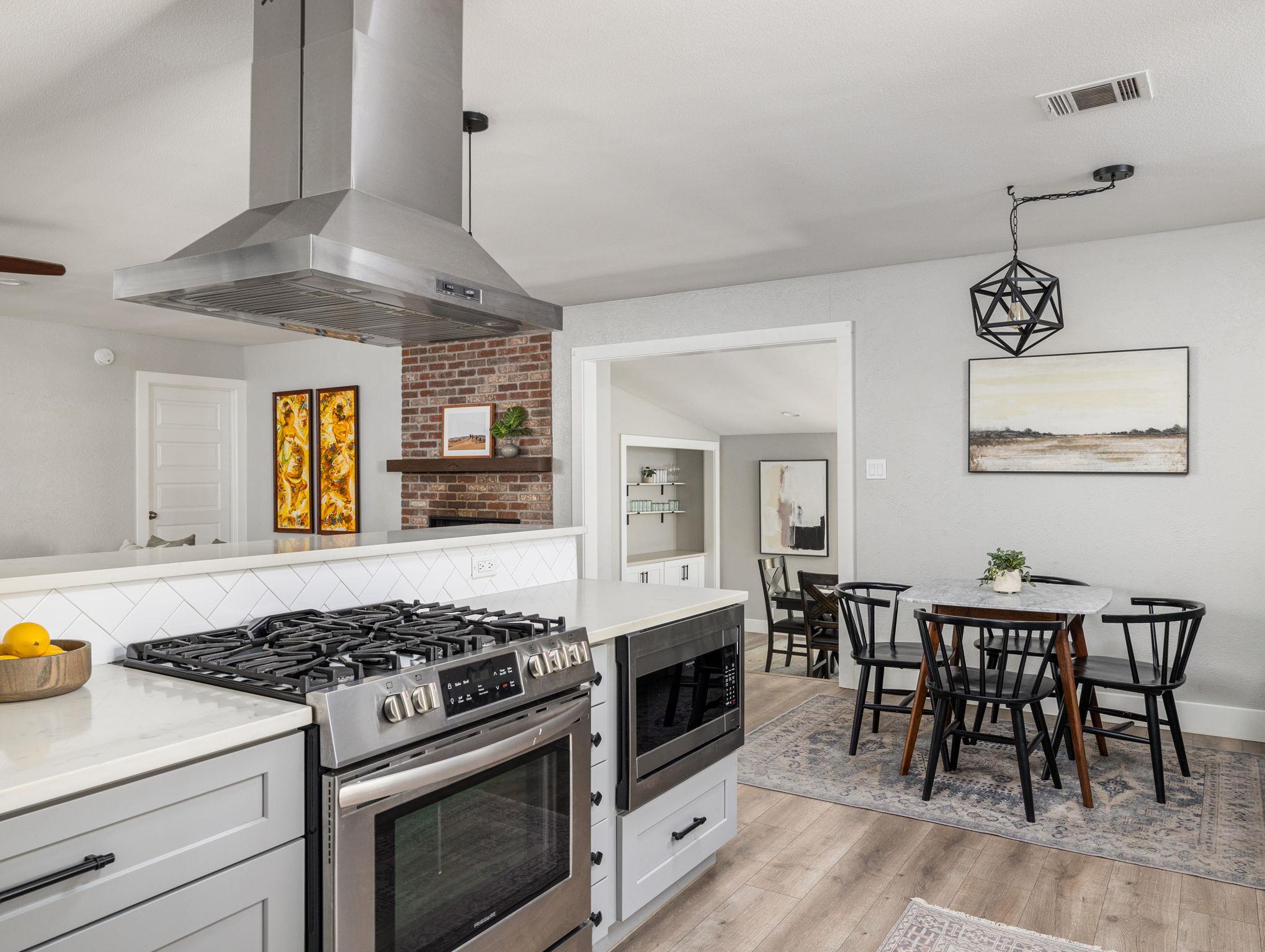 5507 Porsche Ln, Austin, TX 78749