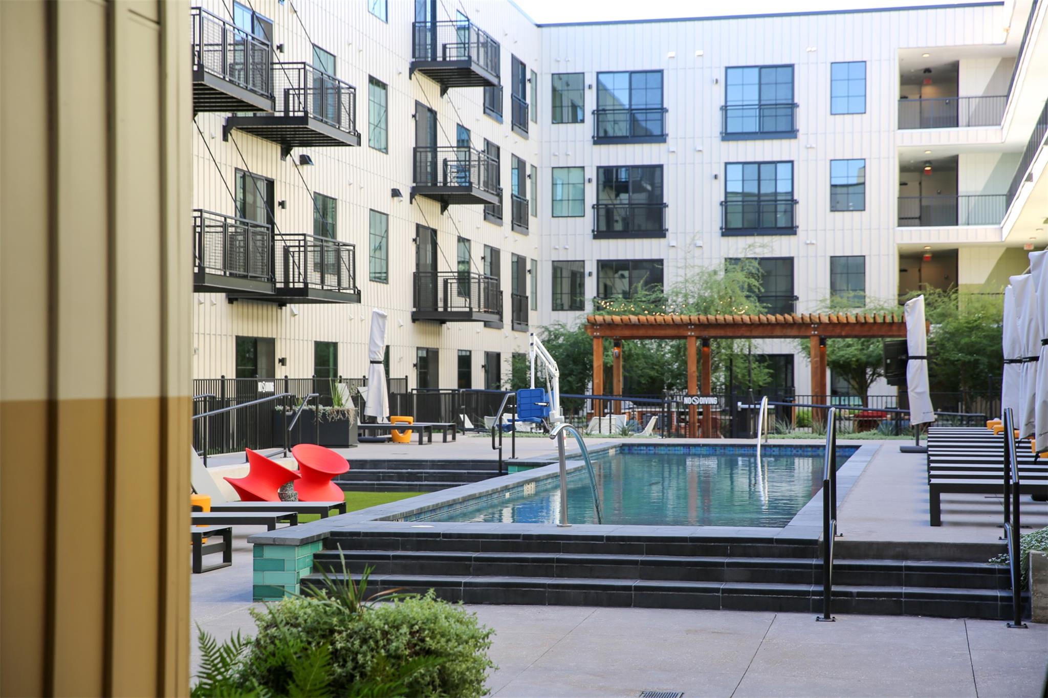 4315 S South Congress Ave # 207, Austin, TX 78745