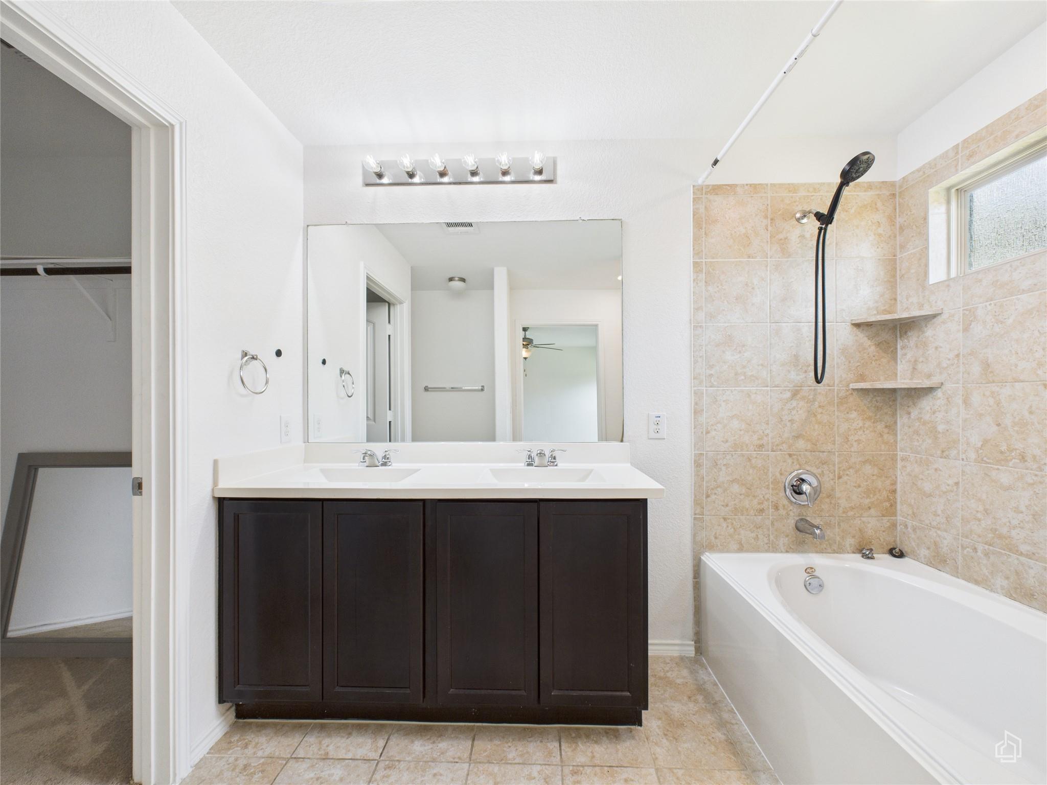 3504 Black Granite Dr, Austin, TX 78744