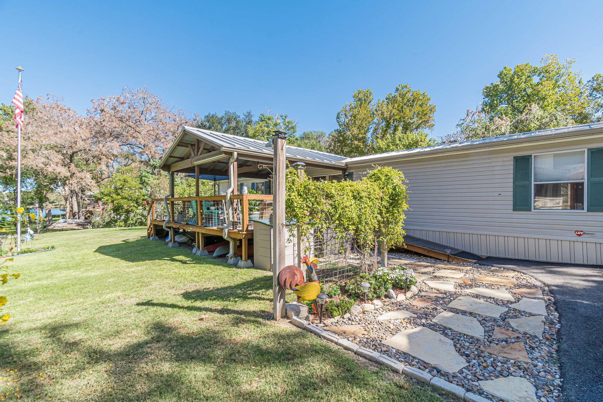 384 Placid Cove Dr, New Braunfels, TX 78130