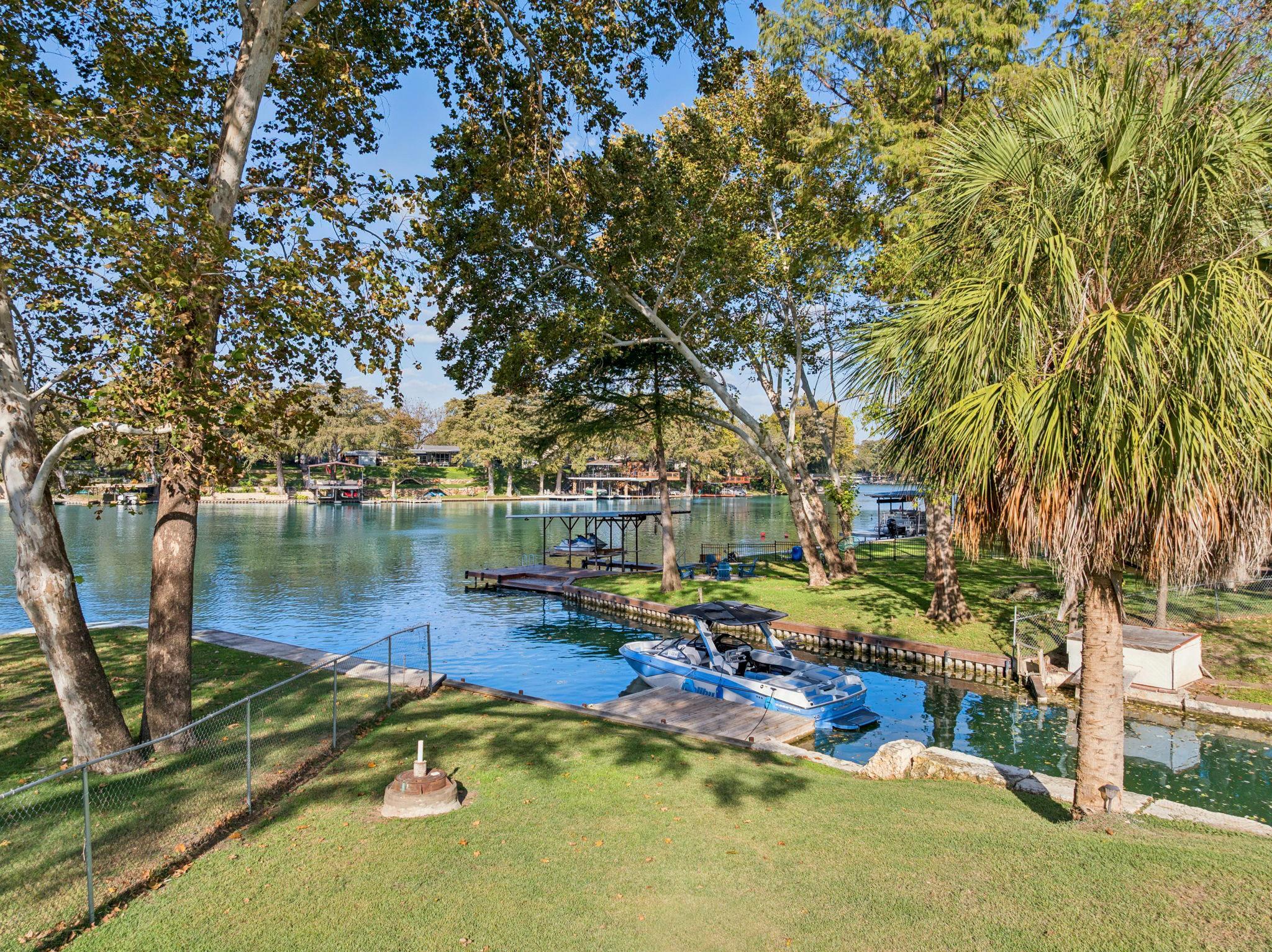 384 Placid Cove Dr, New Braunfels, TX 78130