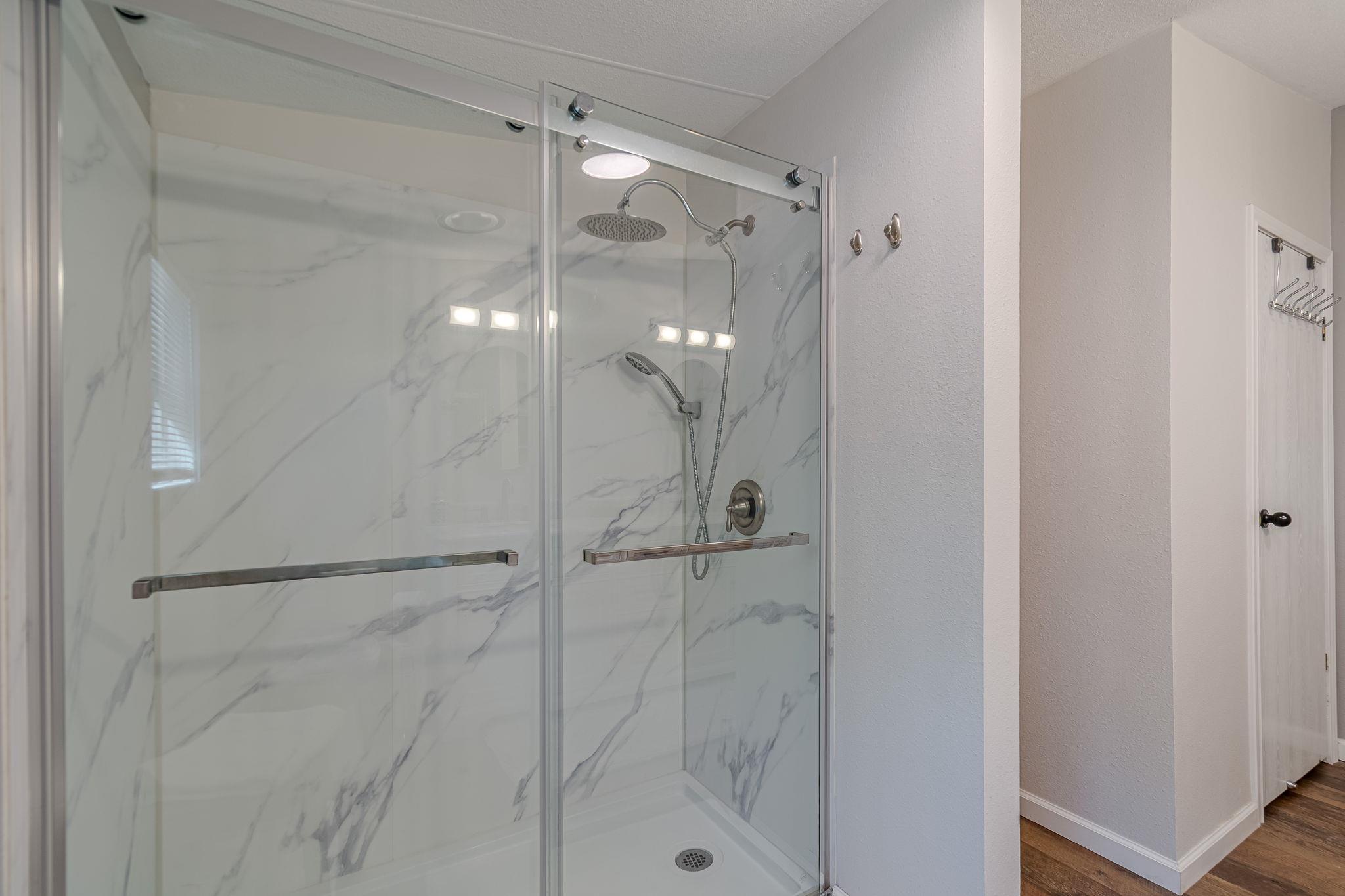 384 Placid Cove Dr, New Braunfels, TX 78130