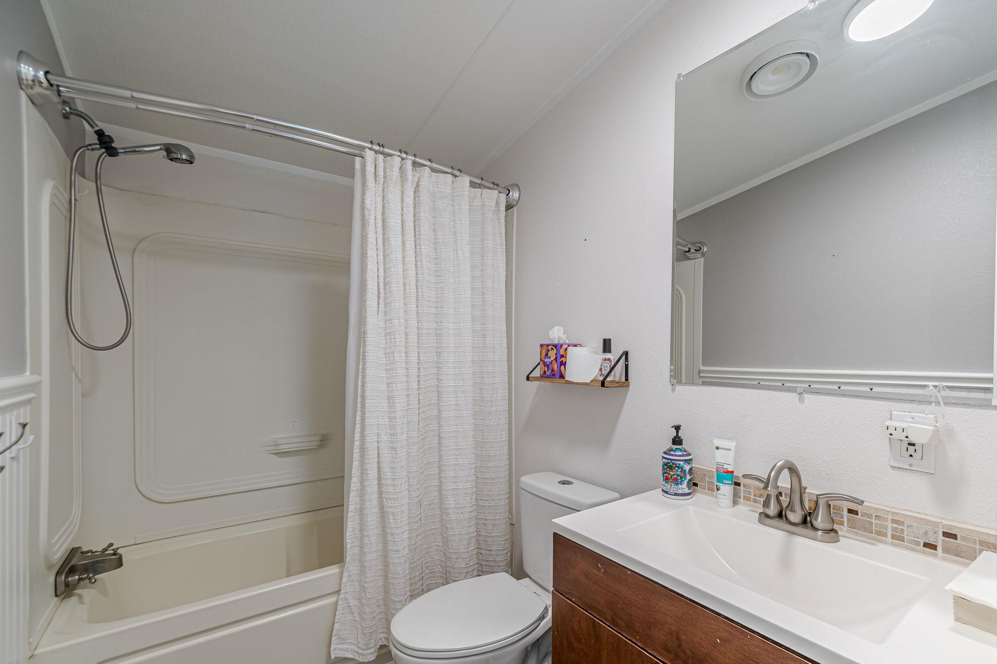 384 Placid Cove Dr, New Braunfels, TX 78130