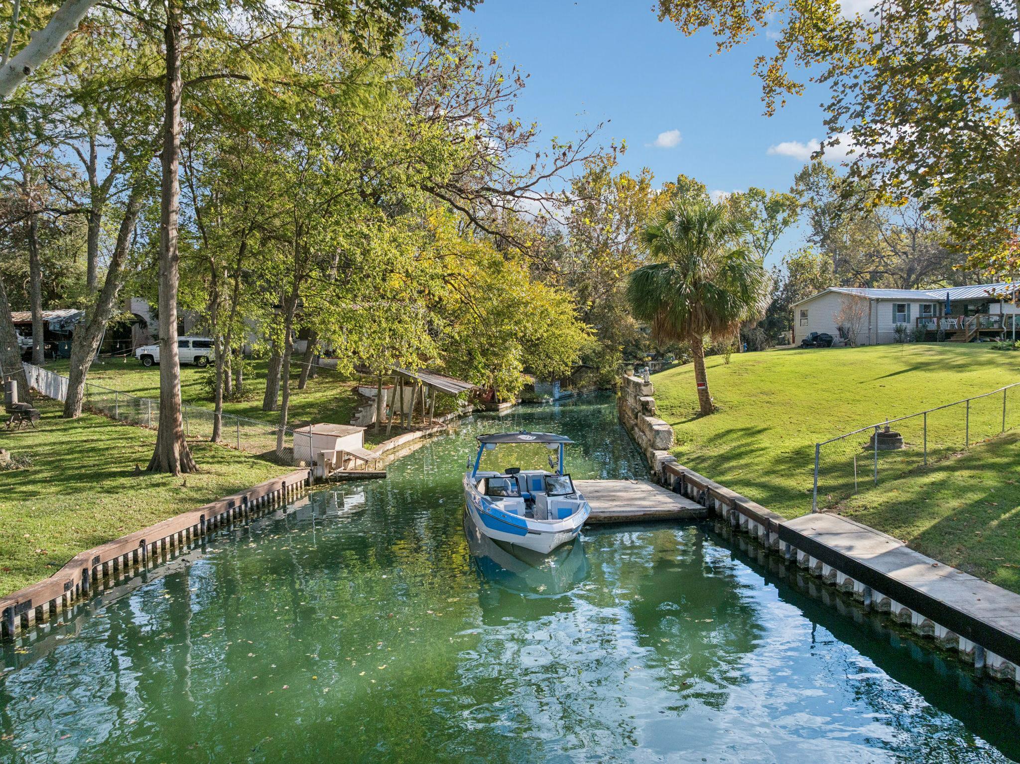 384 Placid Cove Dr, New Braunfels, TX 78130