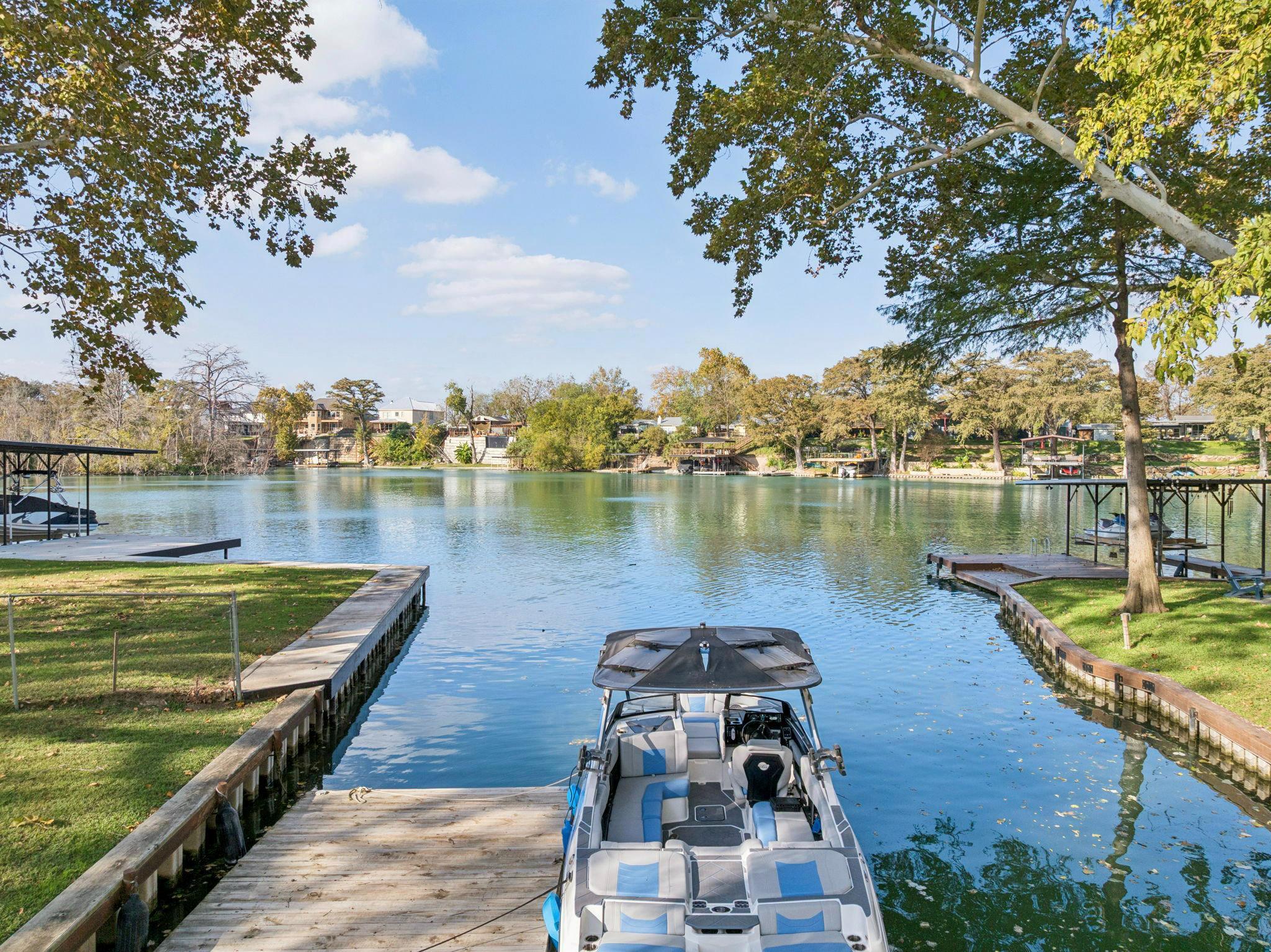 384 Placid Cove Dr, New Braunfels, TX 78130