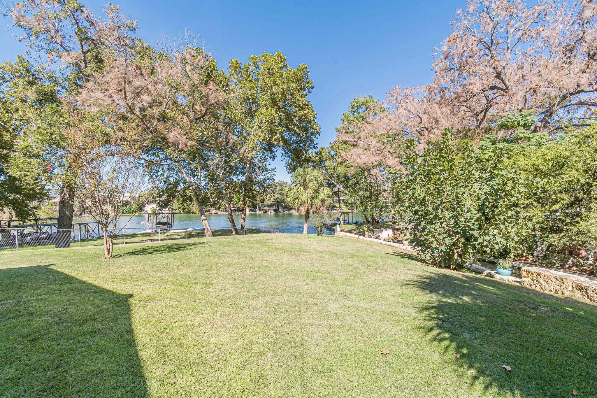 384 Placid Cove Dr, New Braunfels, TX 78130