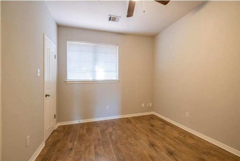 505 Oak Park Dr, Round Rock, TX 78681