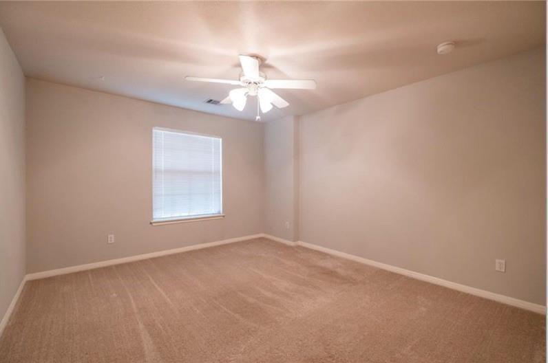 505 Oak Park Dr, Round Rock, TX 78681