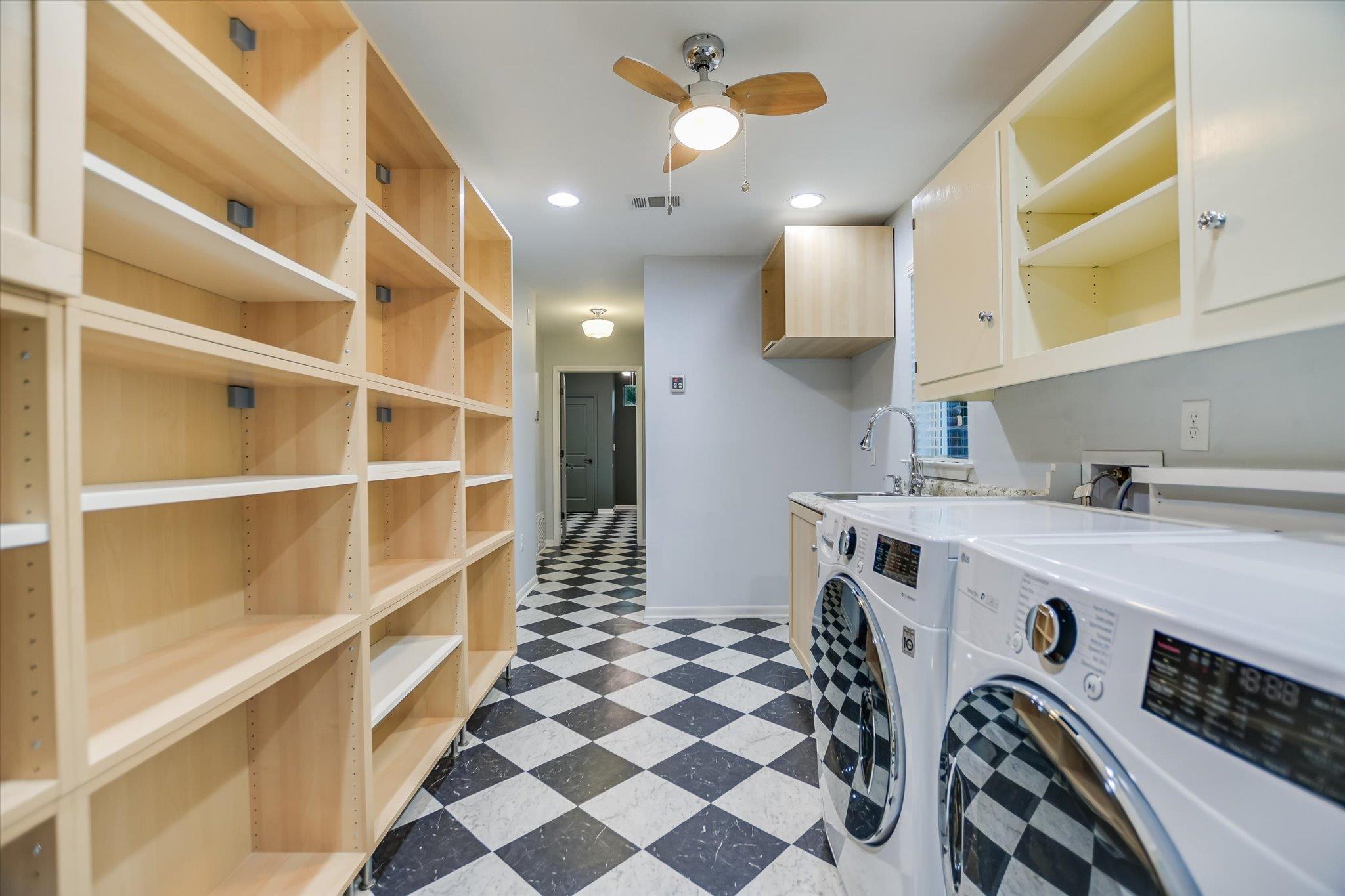 3921 Greystone Dr, Austin, TX 78731