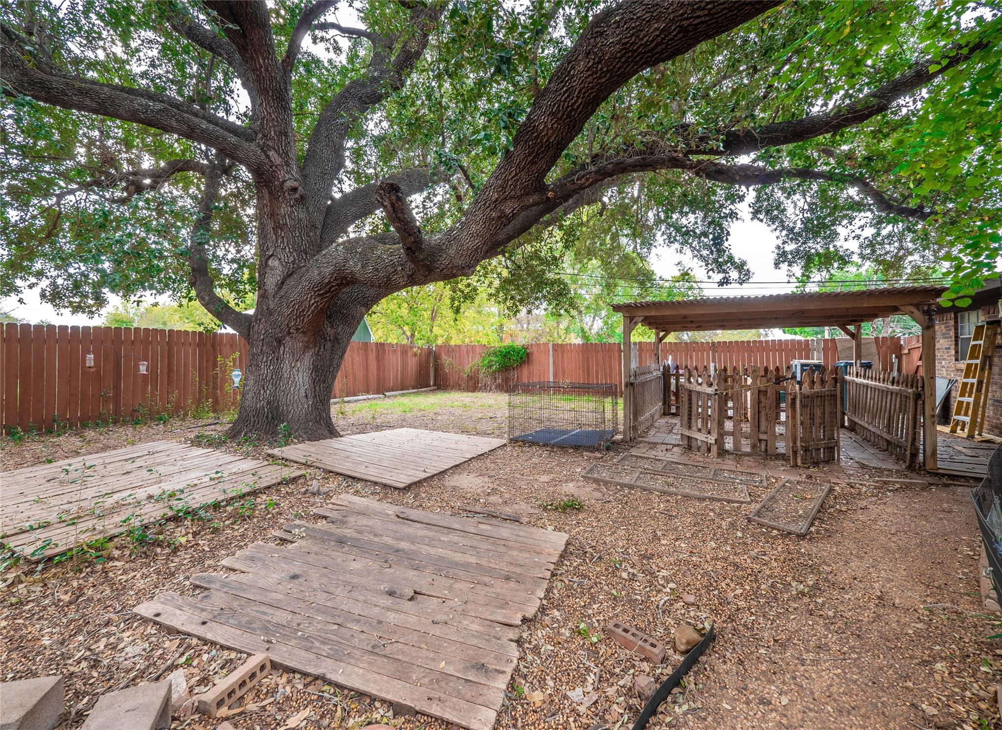 112 Hasler St, Bastrop, TX 78602