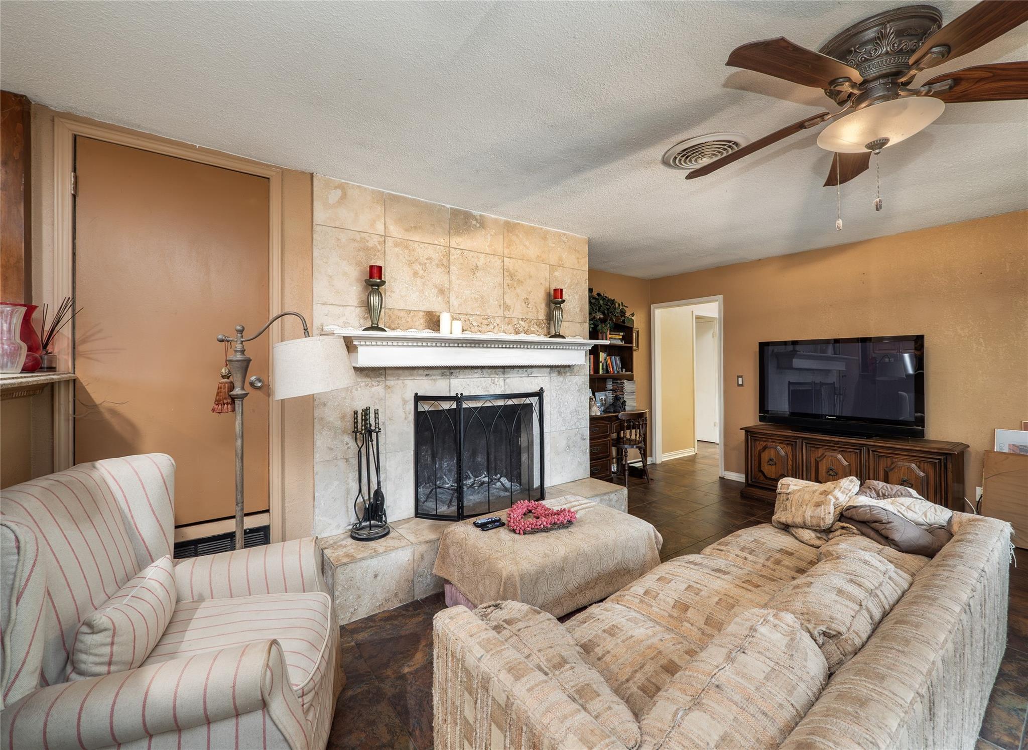 112 Hasler St, Bastrop, TX 78602