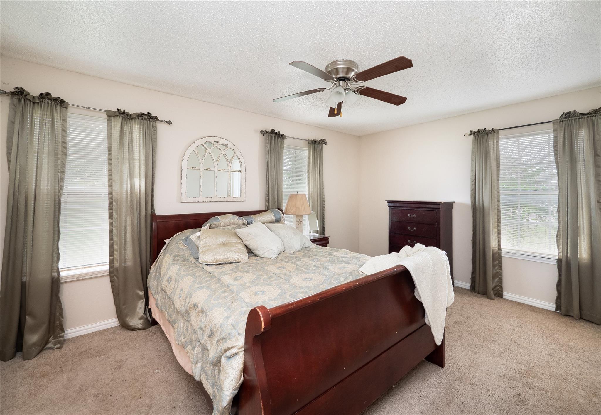 112 Hasler St, Bastrop, TX 78602