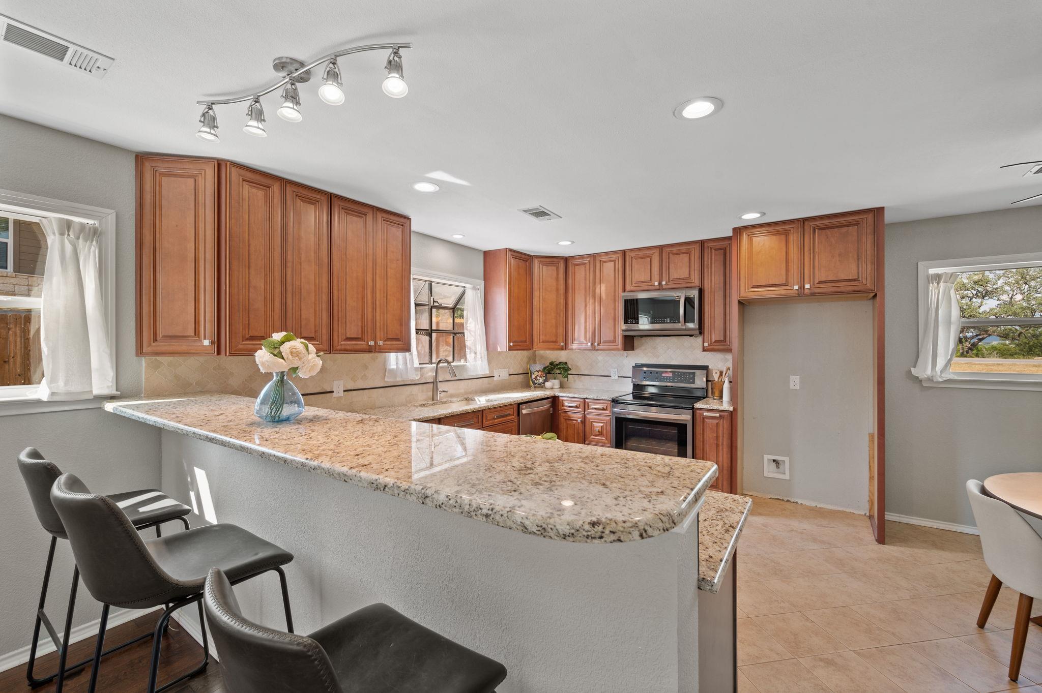 20807 Boggy Ford Rd, Lago Vista, TX 78645