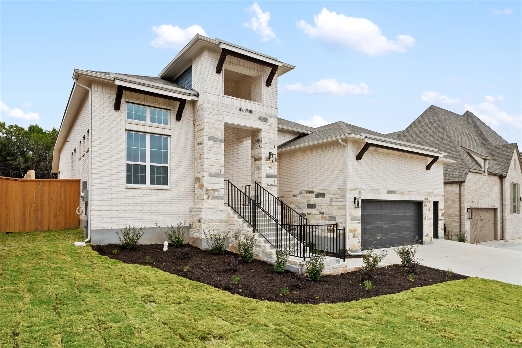 325 Knockout Rose Dr, San Marcos, TX 78666